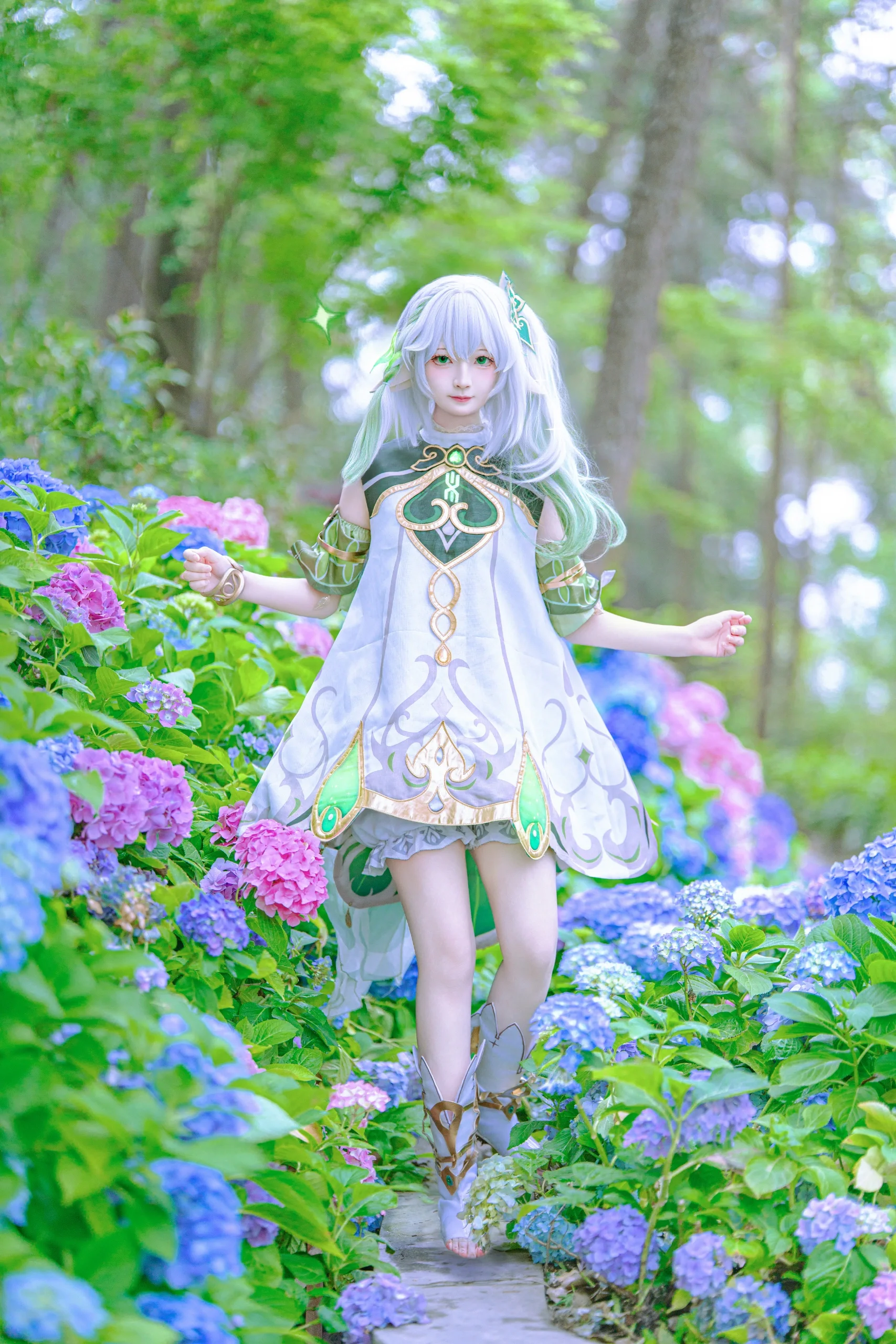 【纳西妲cos】原神草神，置身于绣球花海中的夏日时光 - 第 2 张