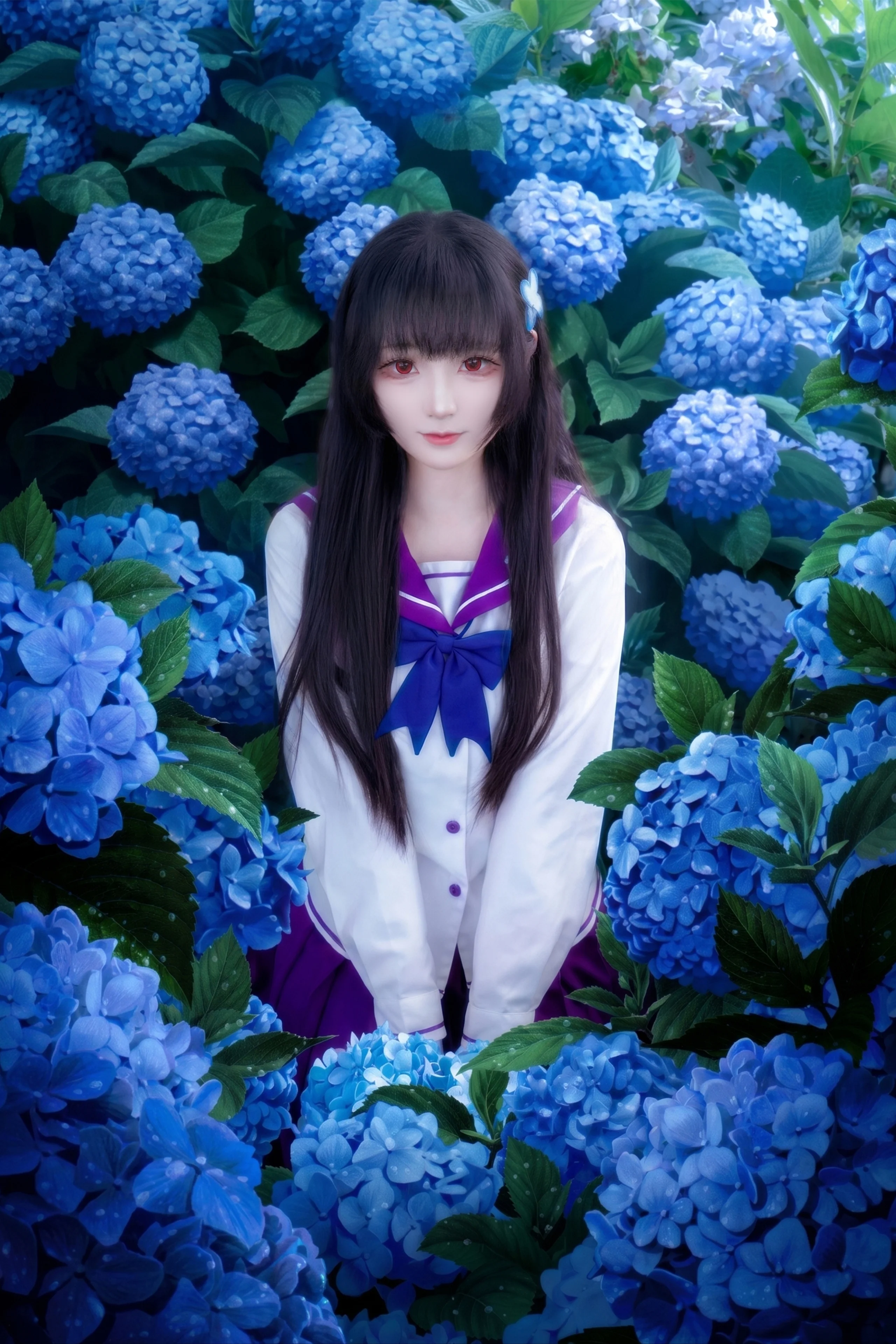 【散華禮彌cos】藍紫色繡球花叢中的少女 - 第 1 張
