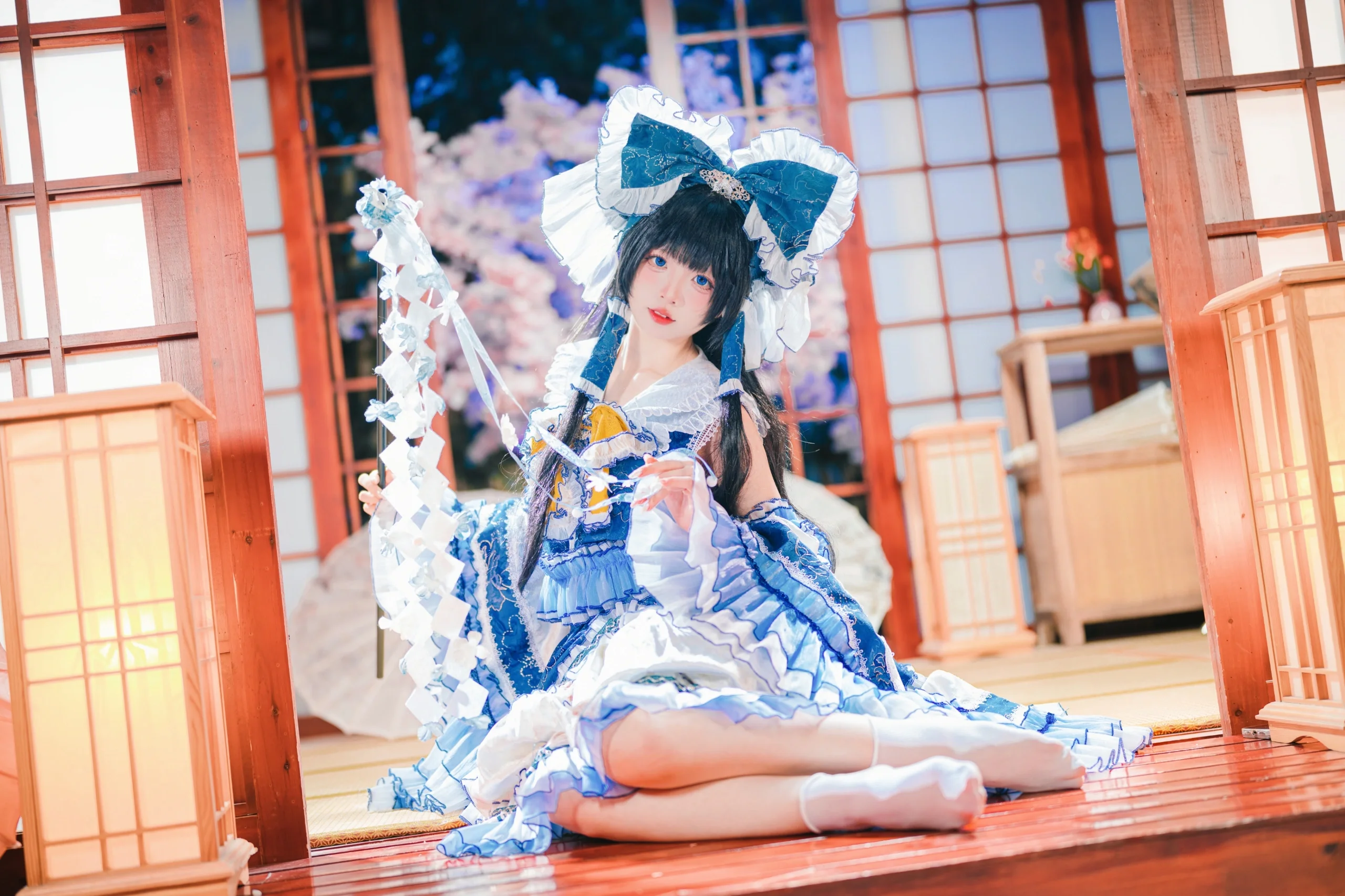 【灵梦cos】在和风空间中捕捉博丽神社的宁静 - 第5张