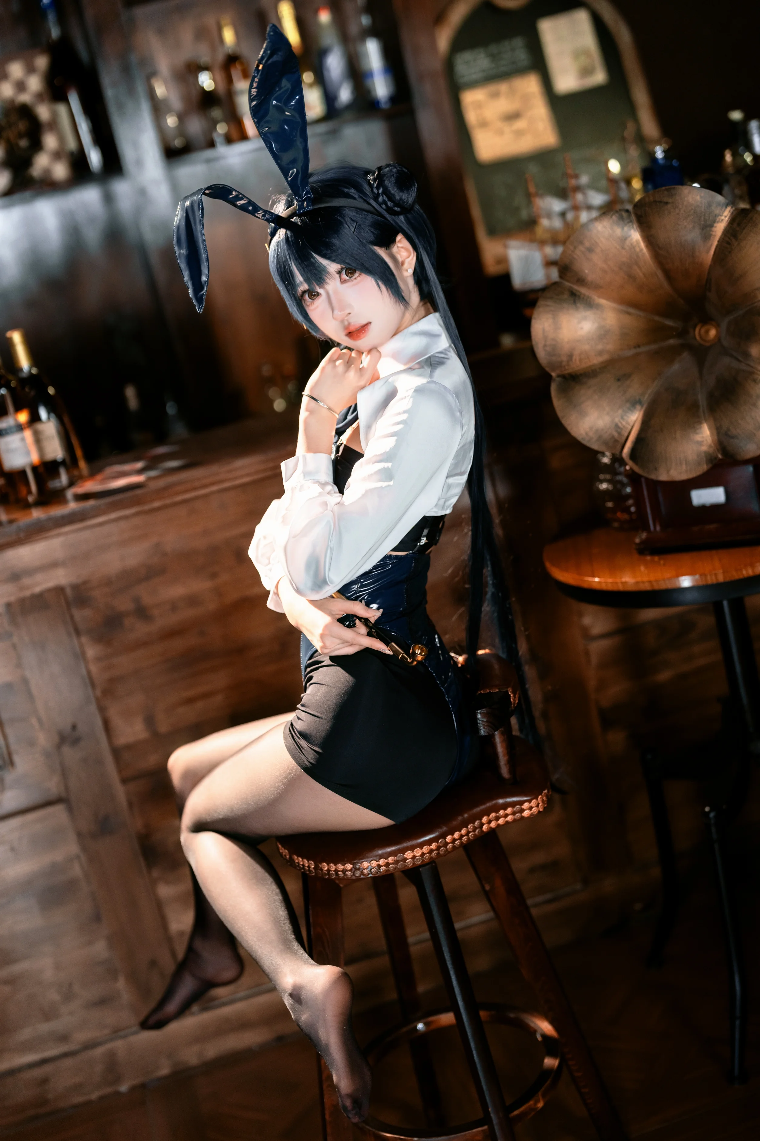 [Misaki cosplay] Blue Archive's Bunny girl: A Relaxed Moment by the Bar Counter - Image 5