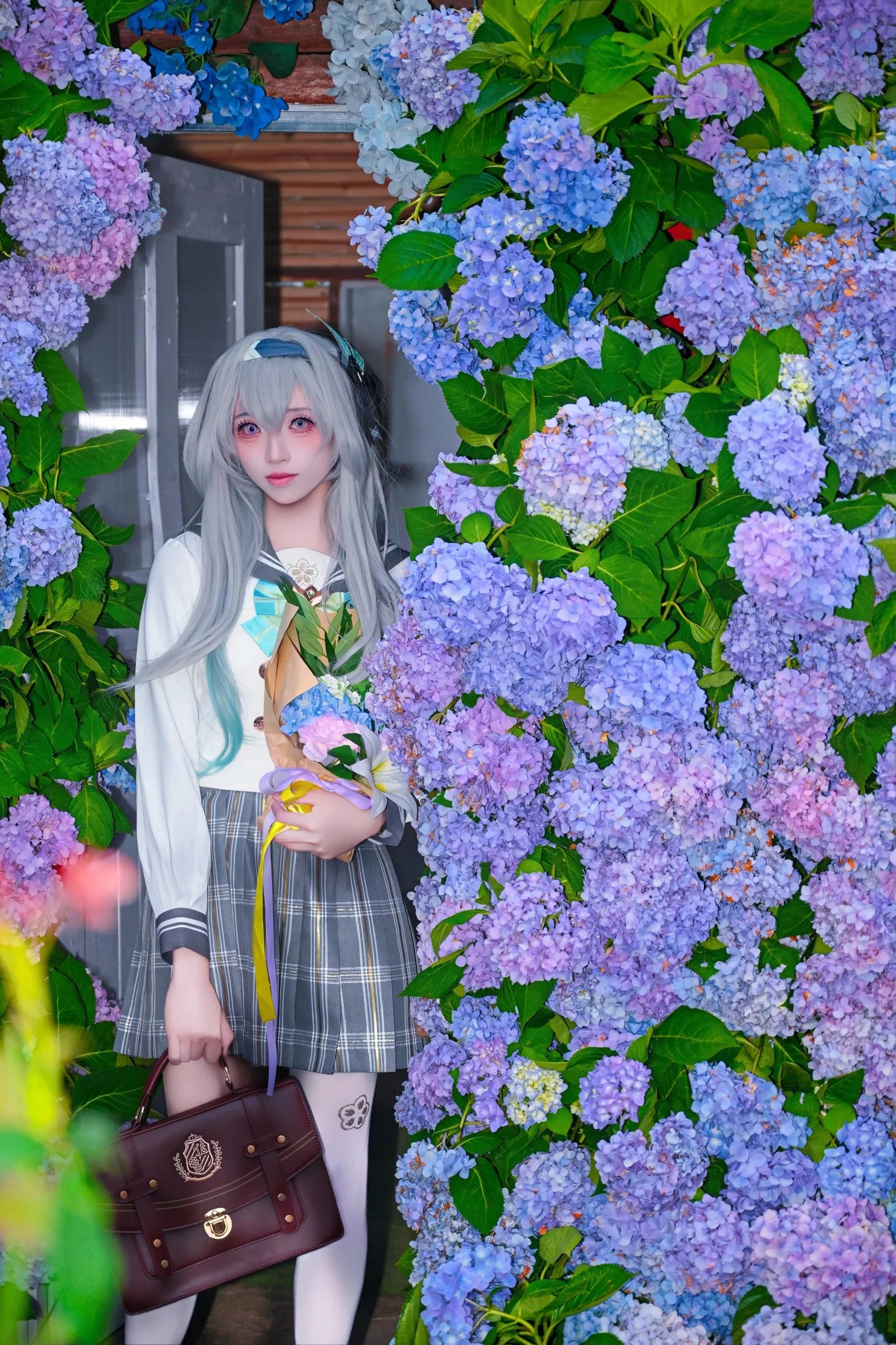 【流萤cos】在绣球花海中，捕捉春日来信的温柔 - 第2张