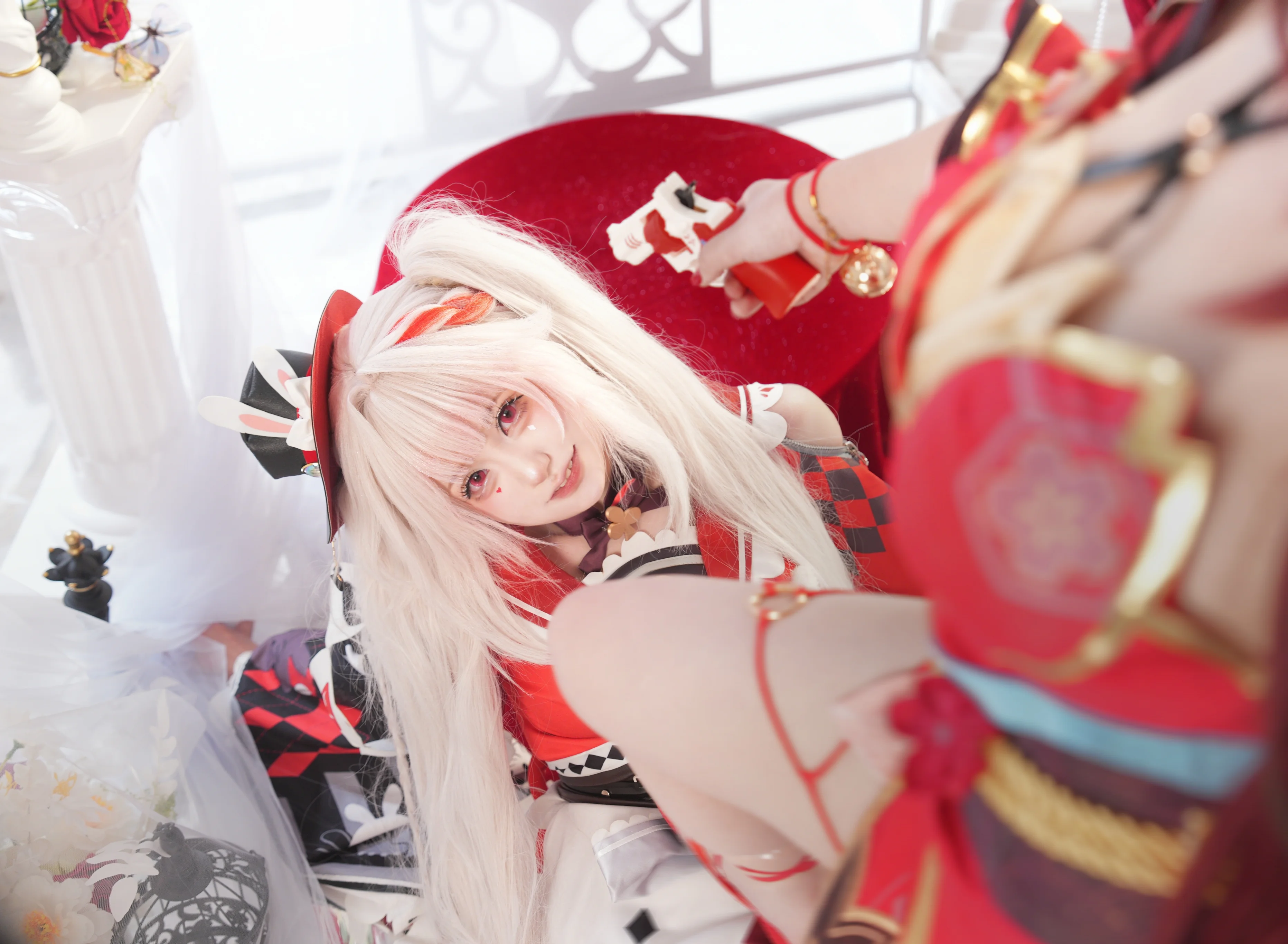 【火花cos】在崩坏星穹铁道里捕捉那一抹灵动的红白色彩 - 第 4 张