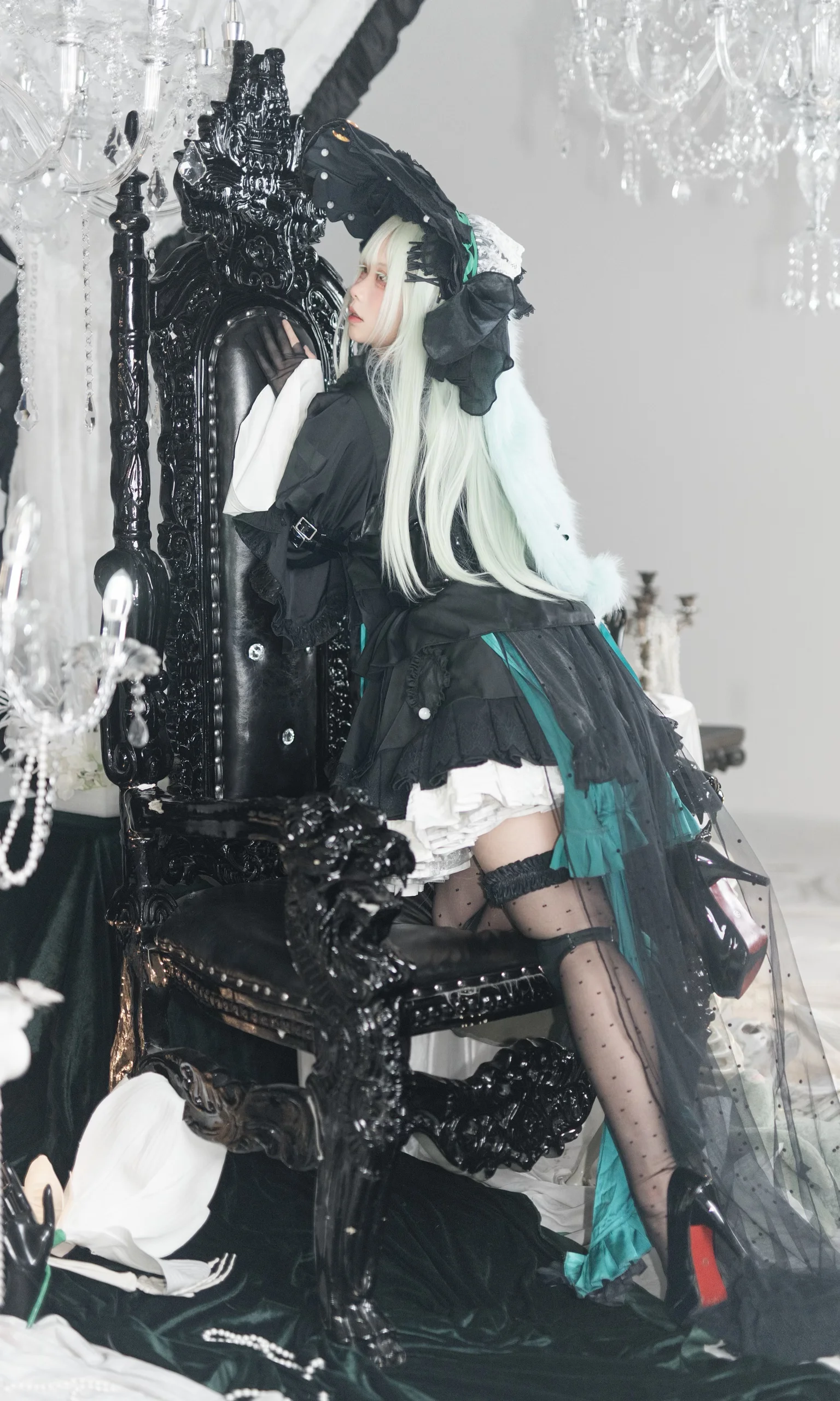 【若葉睦コスプレ】Ave Mujica（頌楽人形）に宿る静寂と壊れそうな美しさ（破碎感） - 1 枚目