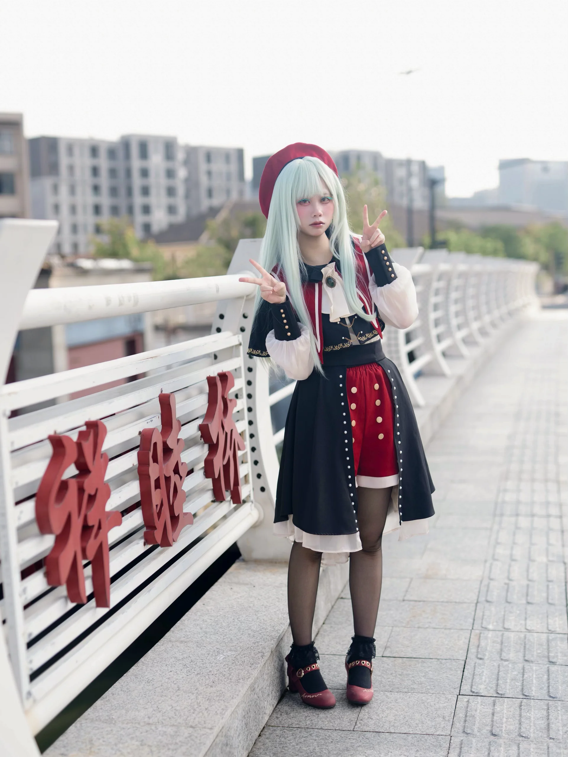 【若葉睦コスプレ】Ave Mujicaの舞台、祥睦橋での次元を超えた邂逅 - 1 枚目