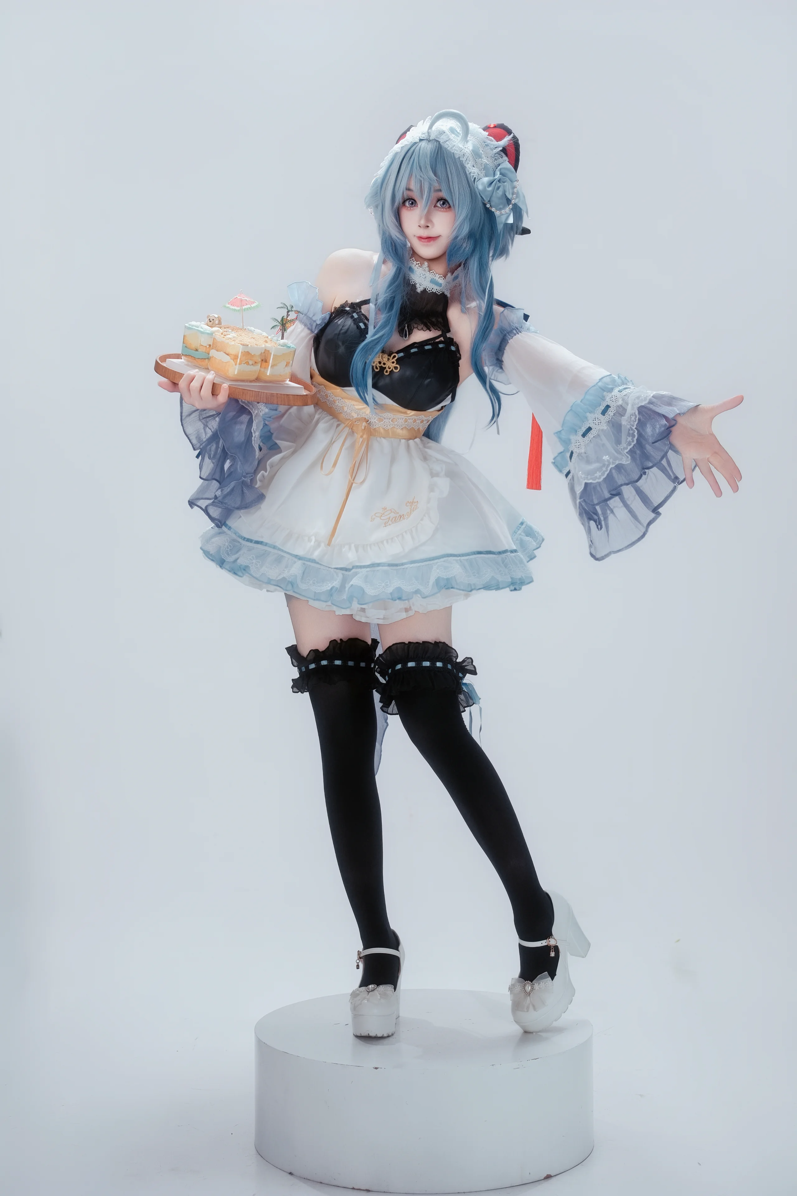 【甘雨cos】原神里的可爱女仆动作指南 - 第 2 张