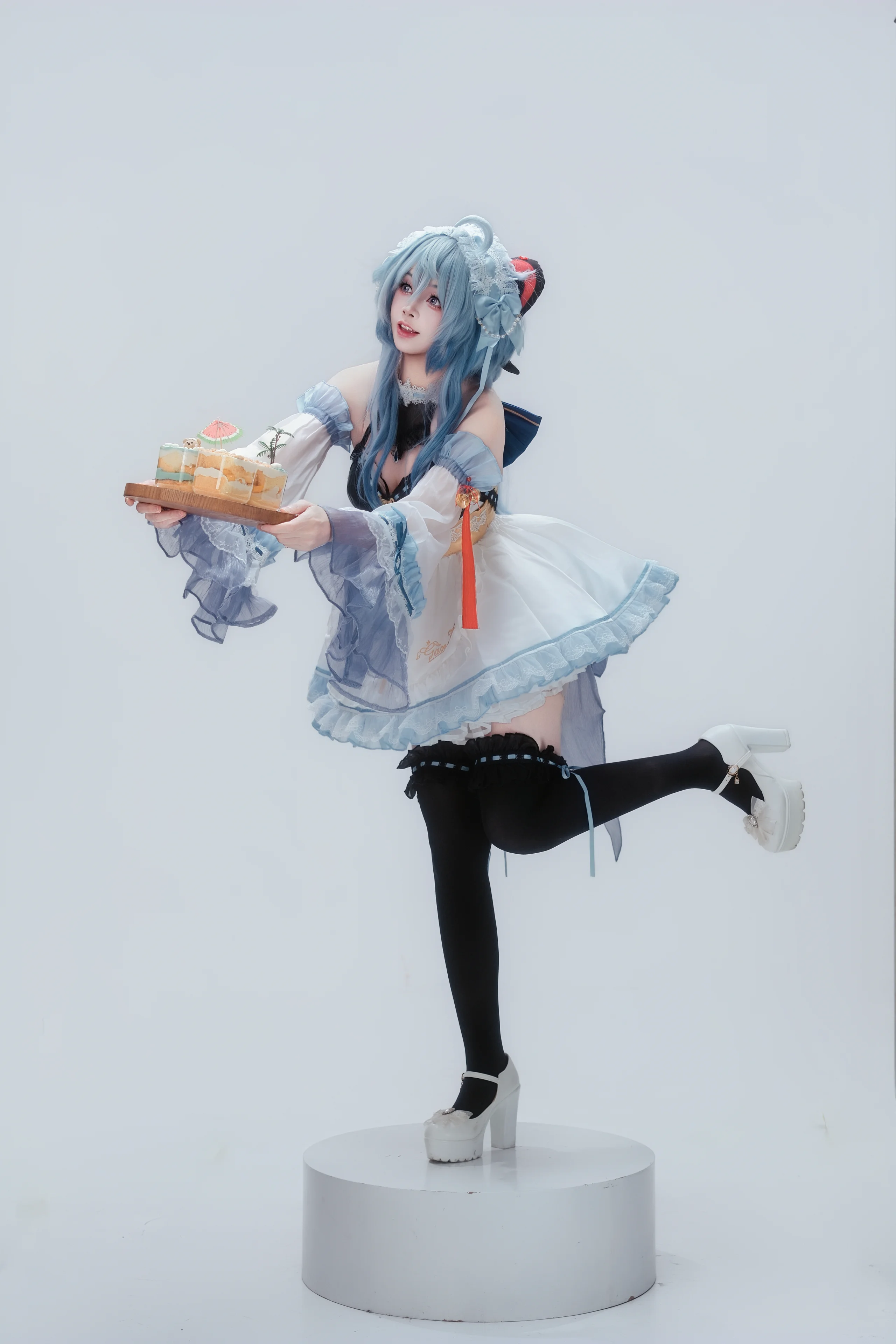 【甘雨cos】原神里的可爱女仆动作指南 - 第 4 张