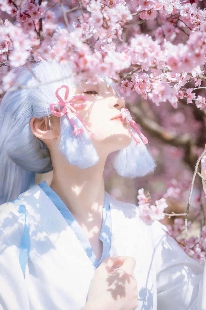 【神里绫华cos】春日的樱花与冰系少女的共鸣 - 第 1 张
