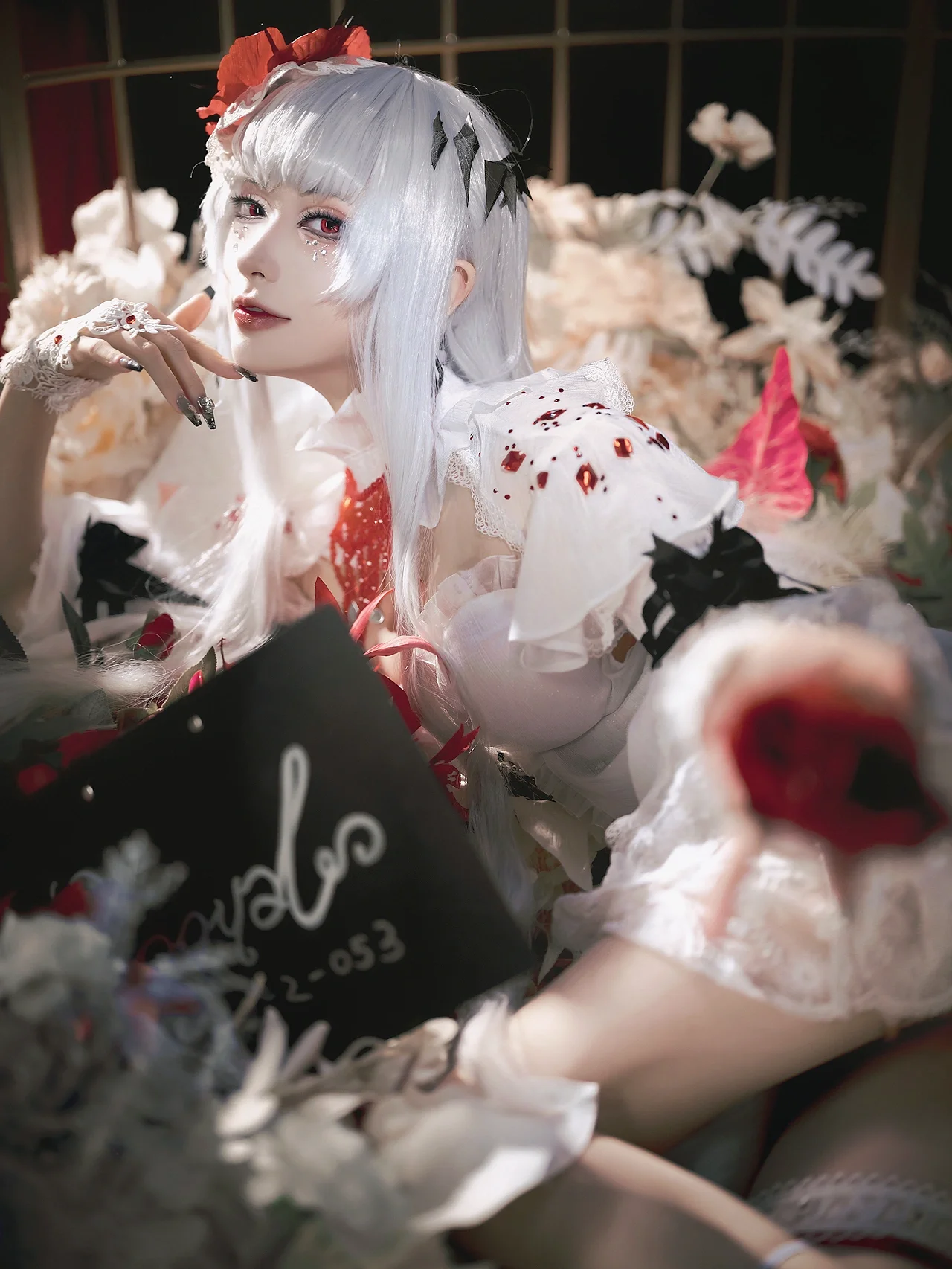 【可可莉克cos】無期迷途，純白蕾絲與猩紅交錯的視界 - 第 4 張