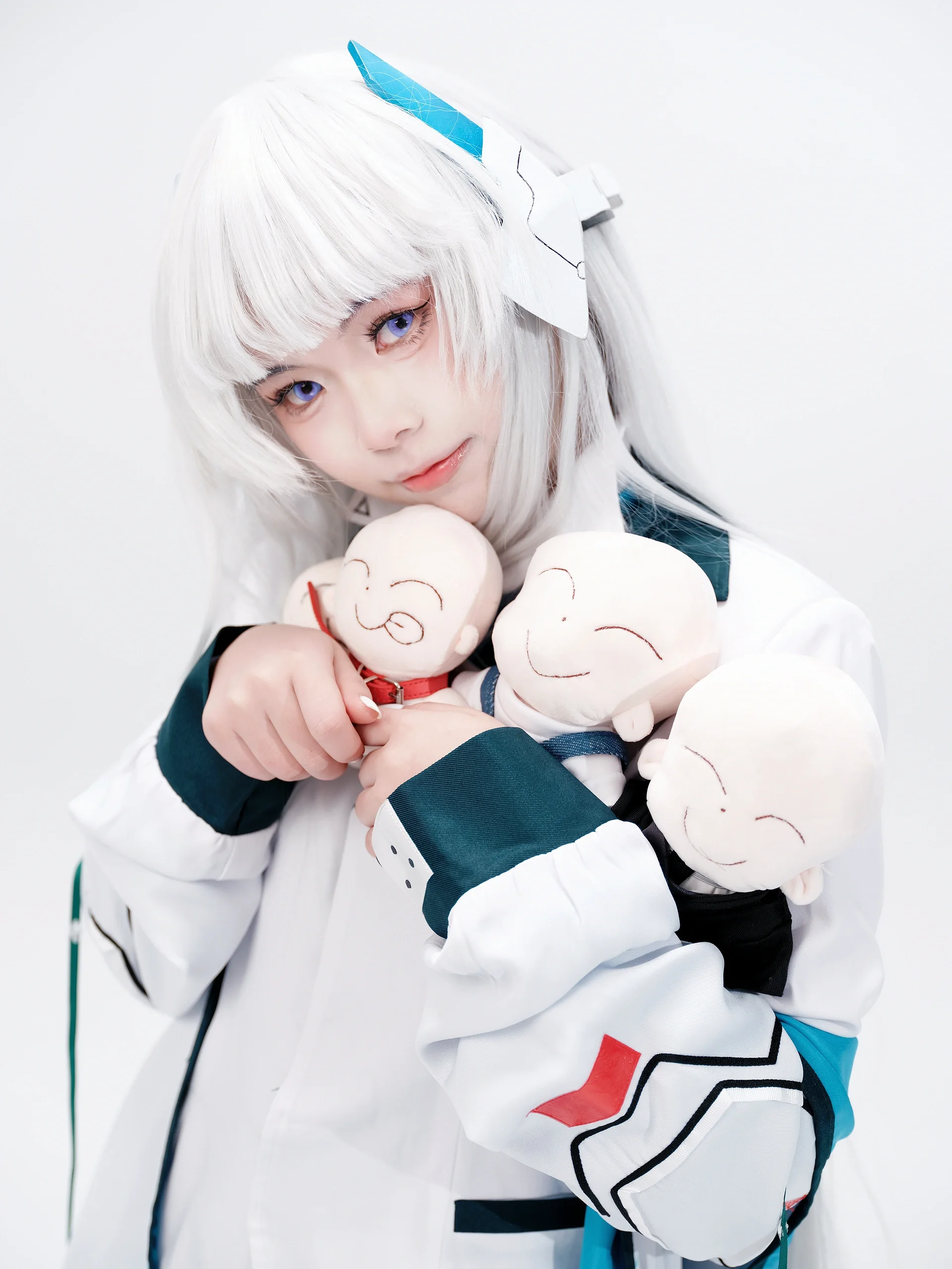 【生塩ノア コスプレ】ブルーアーカイブの知的な秘書、スタジオ撮影の記録 - 10 枚目
