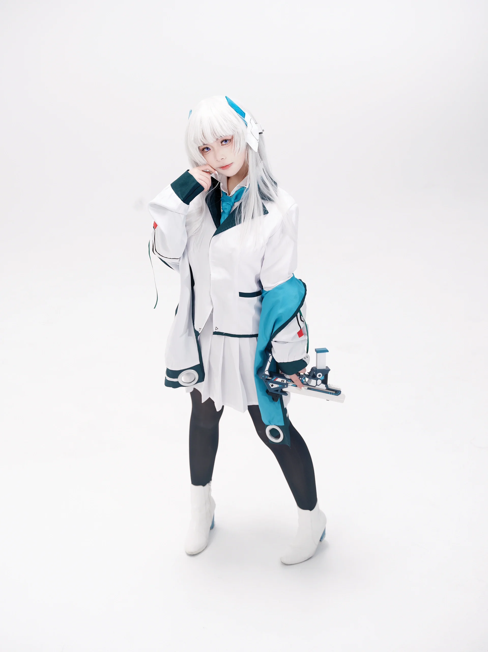 【生塩ノア コスプレ】ブルーアーカイブの知的な秘書、スタジオ撮影の記録 - 7 枚目