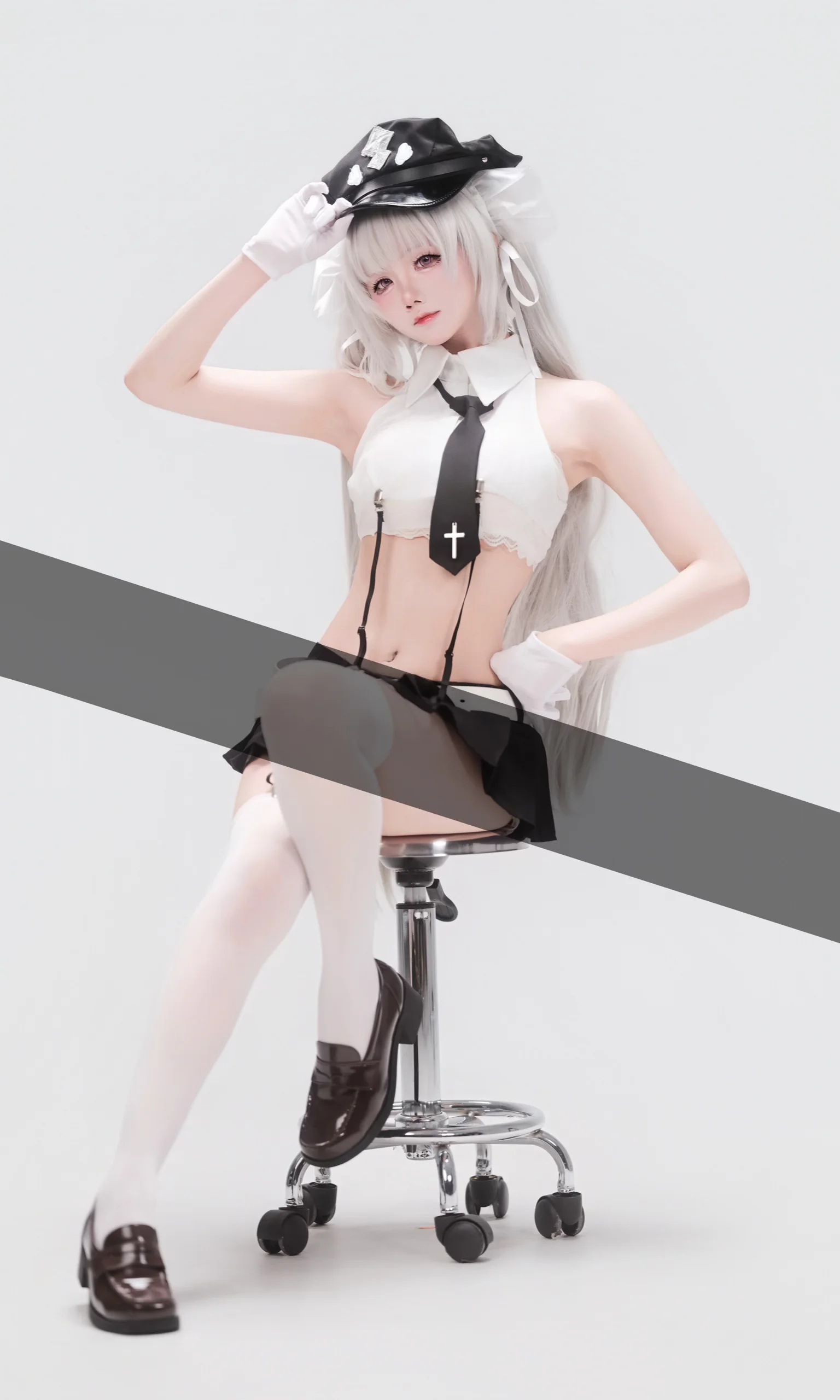 [Angel Policewoman Cosplay] This Angel Policewoman Uniform Outfit Is Honestly So Perfect for Going Out - Image 7