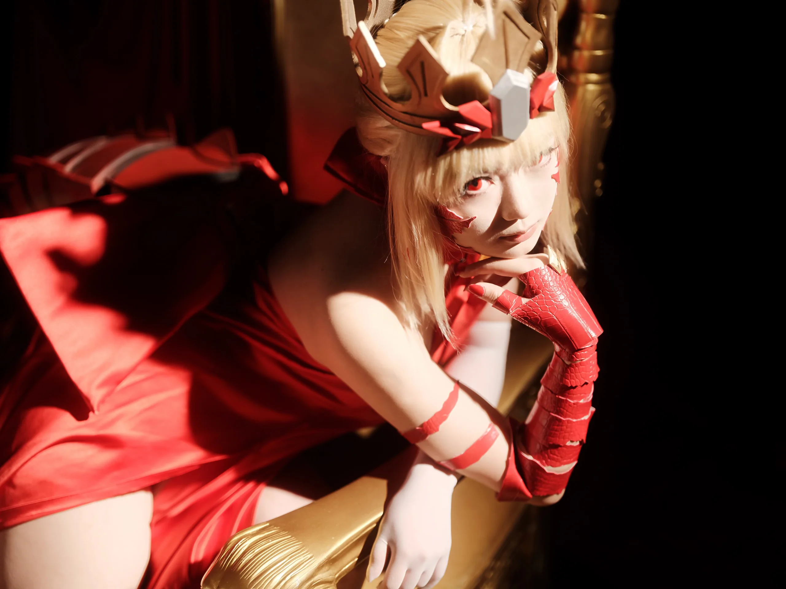 【兽尼禄cos】Fate/Grand Order中索多玛之兽的红色冠冕 - 第 3 张