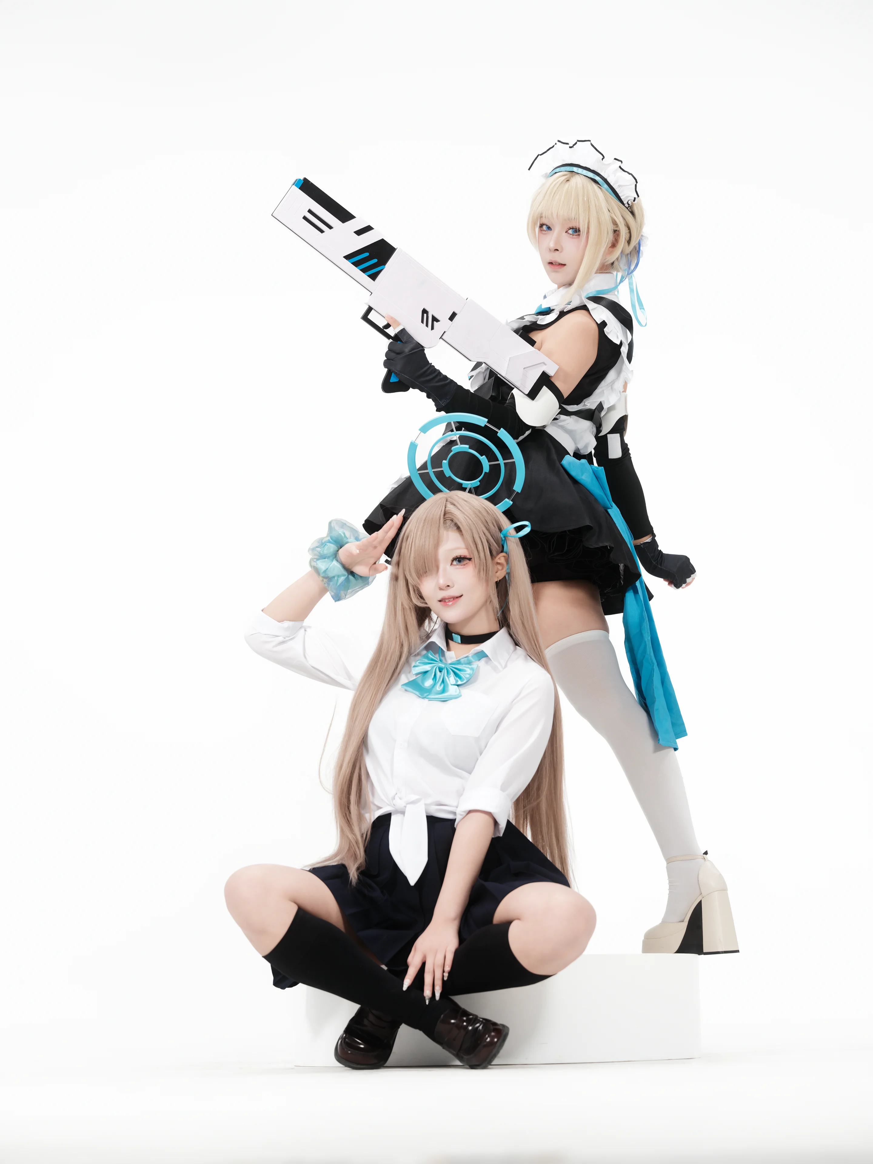 [Asuma Toki Cosplay] Blue Archive: Tactical Maid and Campus Partner Under White Studio Light and Shadow - Image 2
