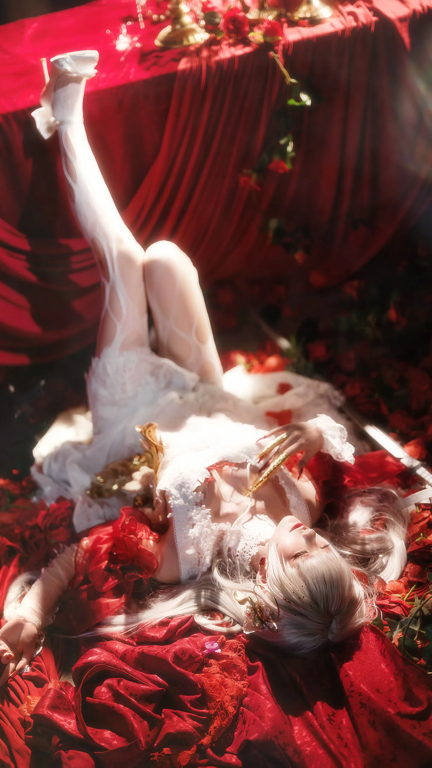 【可可莉克cos】无期迷途里的猩红玫瑰，渴望雨露与鲜血 - 第 3 张