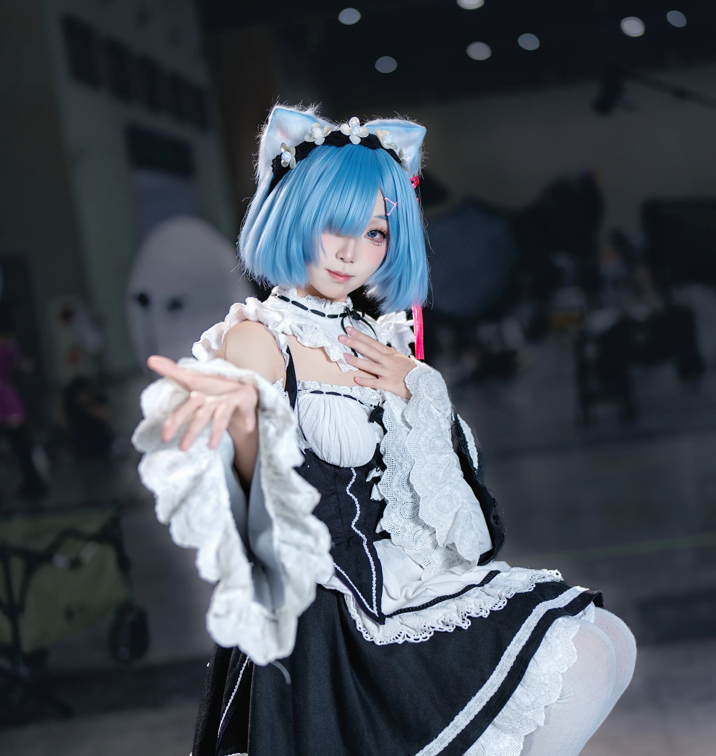 【蕾姆cos】从零开始的异世界生活无道具版女仆装动作参考 - 第 9 张