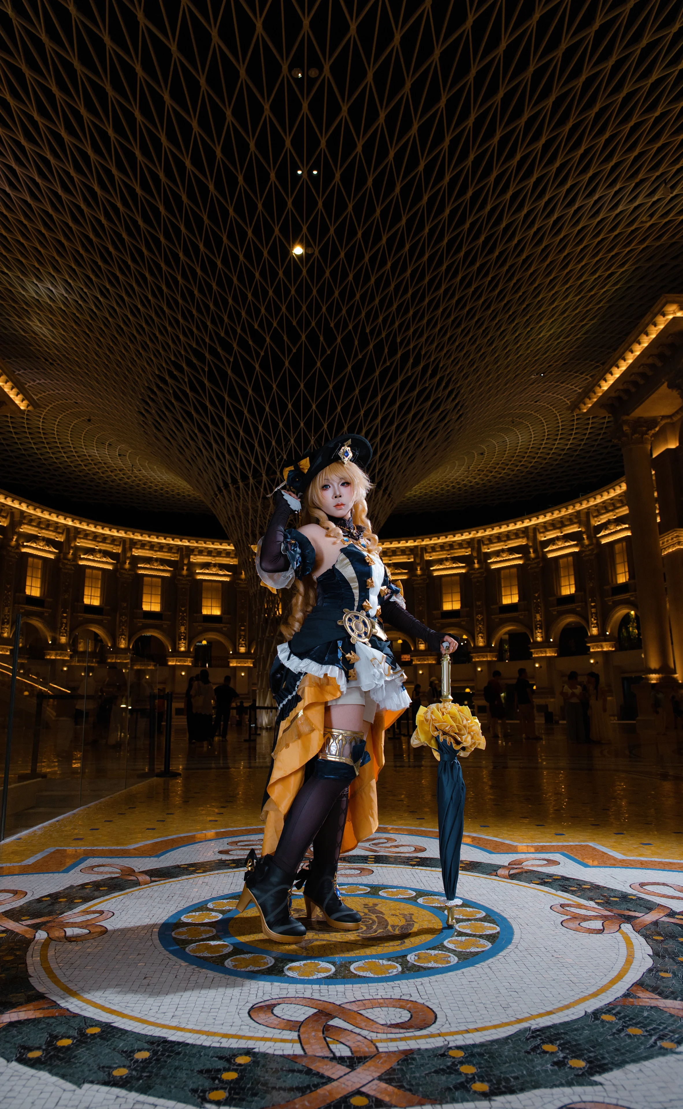 [Navia Cosplay] Genshin Impact's Spina di Rosula President Appears at Foshan Louvre