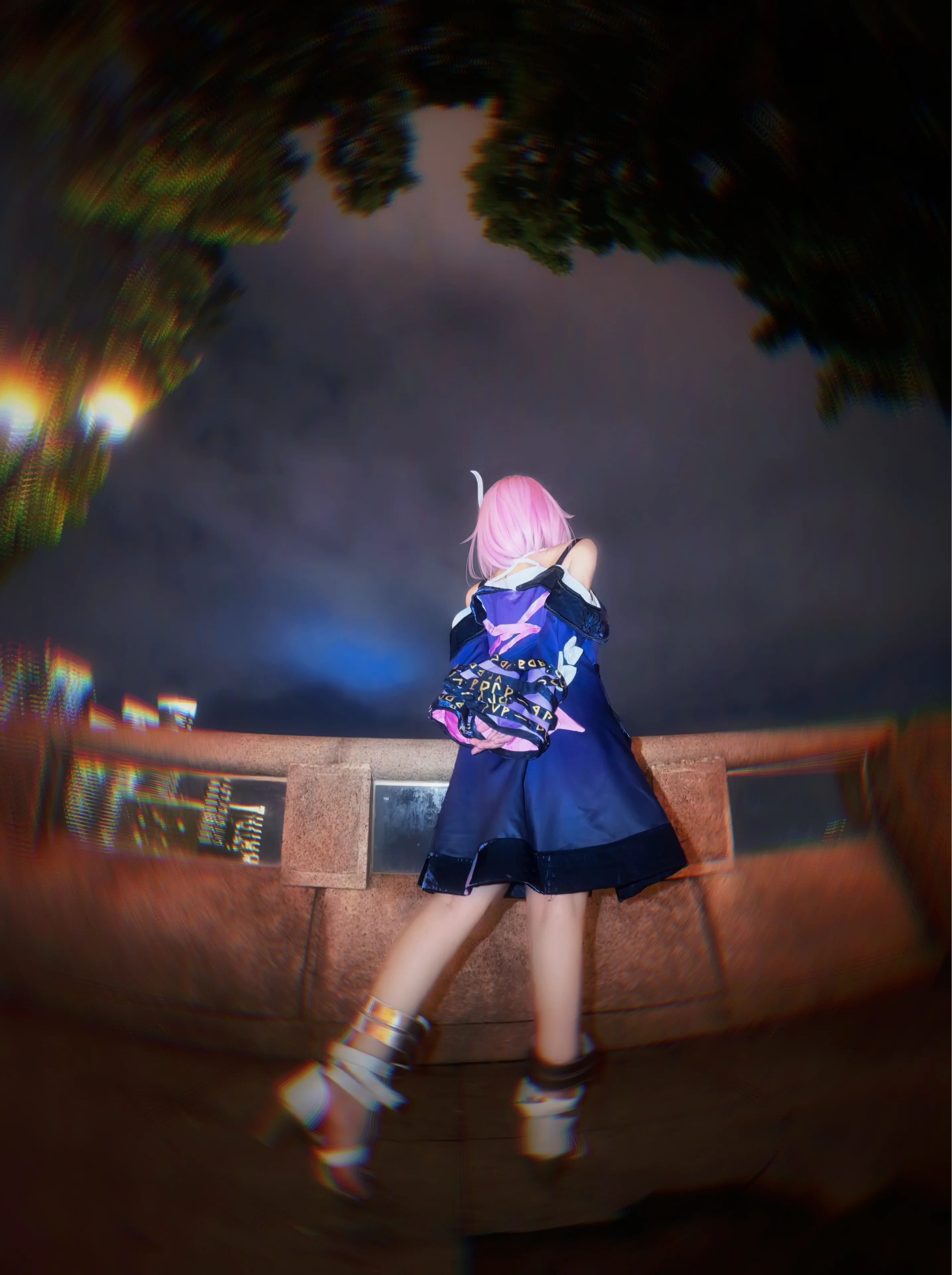 【小昔漣cos】沙面江邊的藍調夜，翻開書頁與夜色對話 - 第 2 張