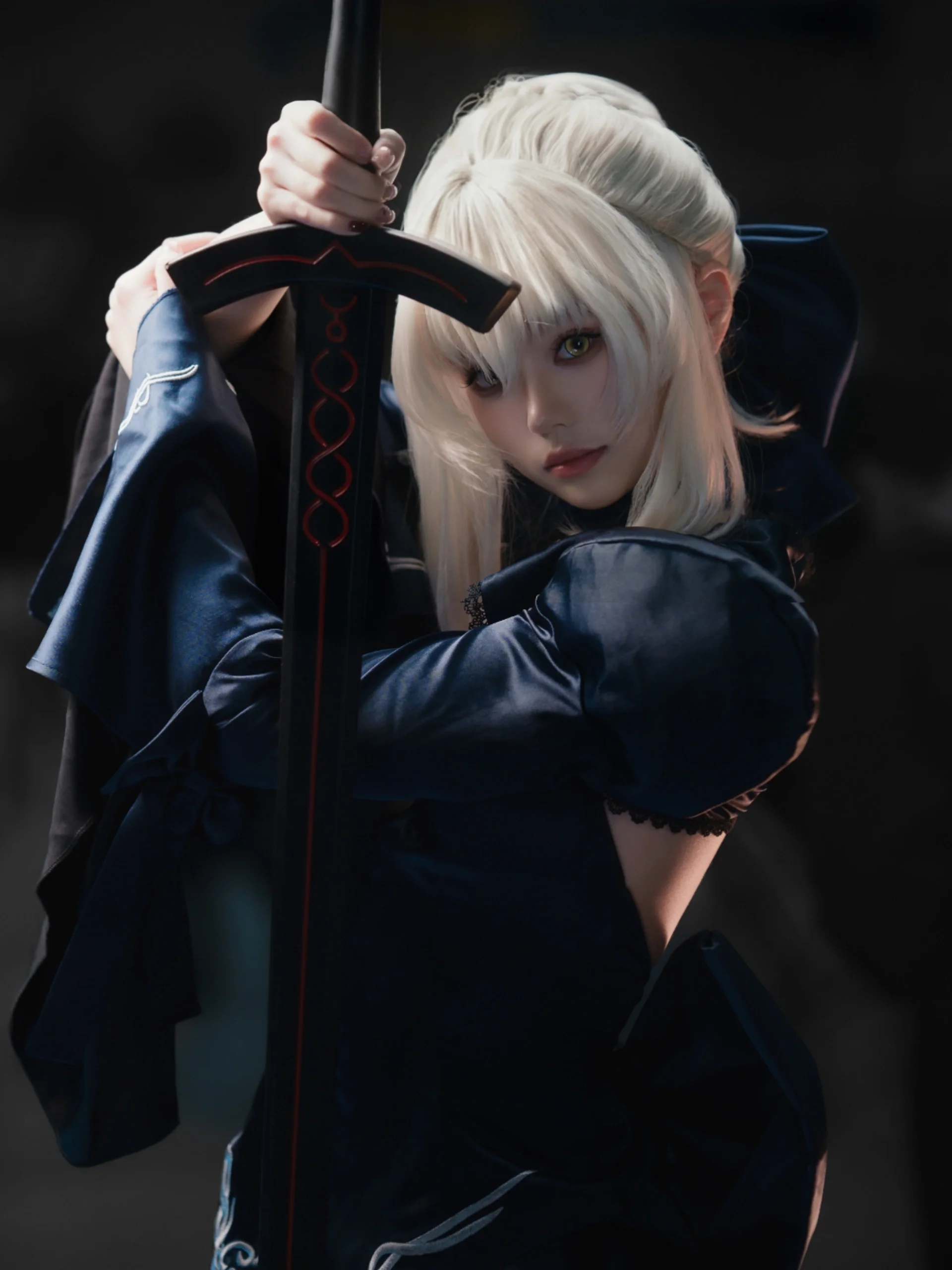 【Saber Alter cos】王首先要征服的果然是饥饿感 - 第 1 张
