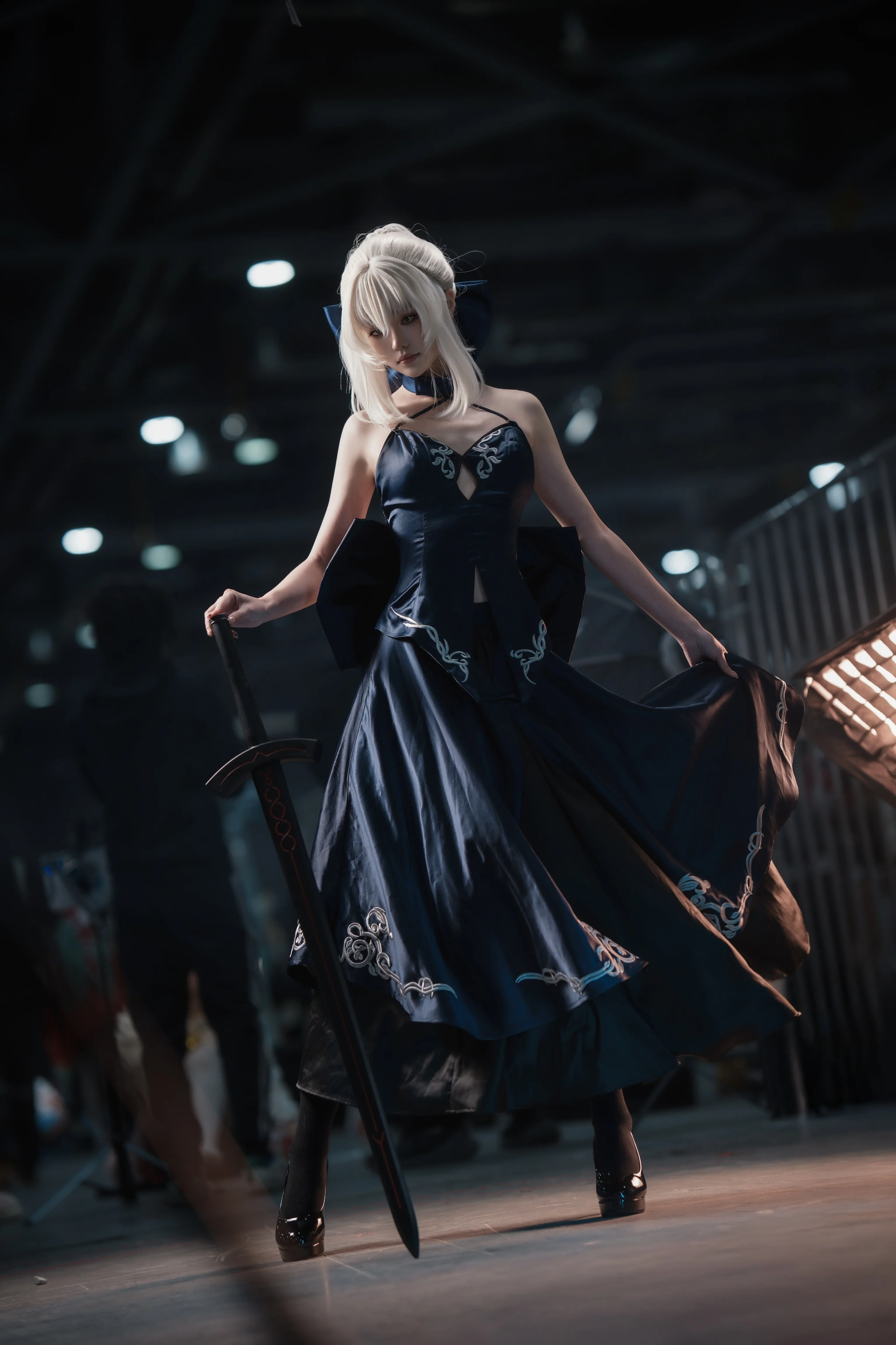 【Saber Alter cos】王首先要征服的果然是饥饿感 - 第 3 张