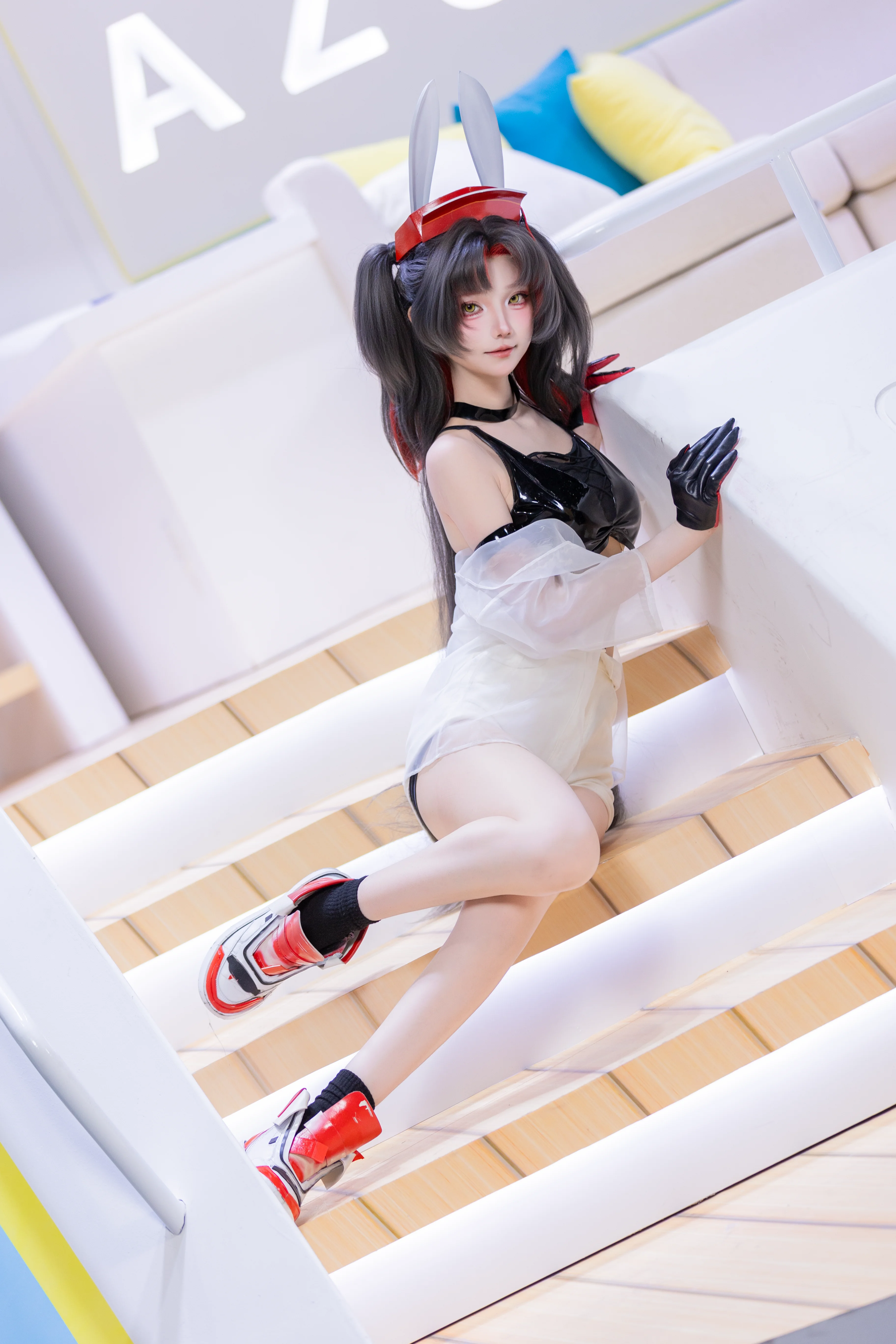 【z52コスプレ】黒赤のうさ耳スタイル、サイバー感のある爽快な日常 - 2 枚目