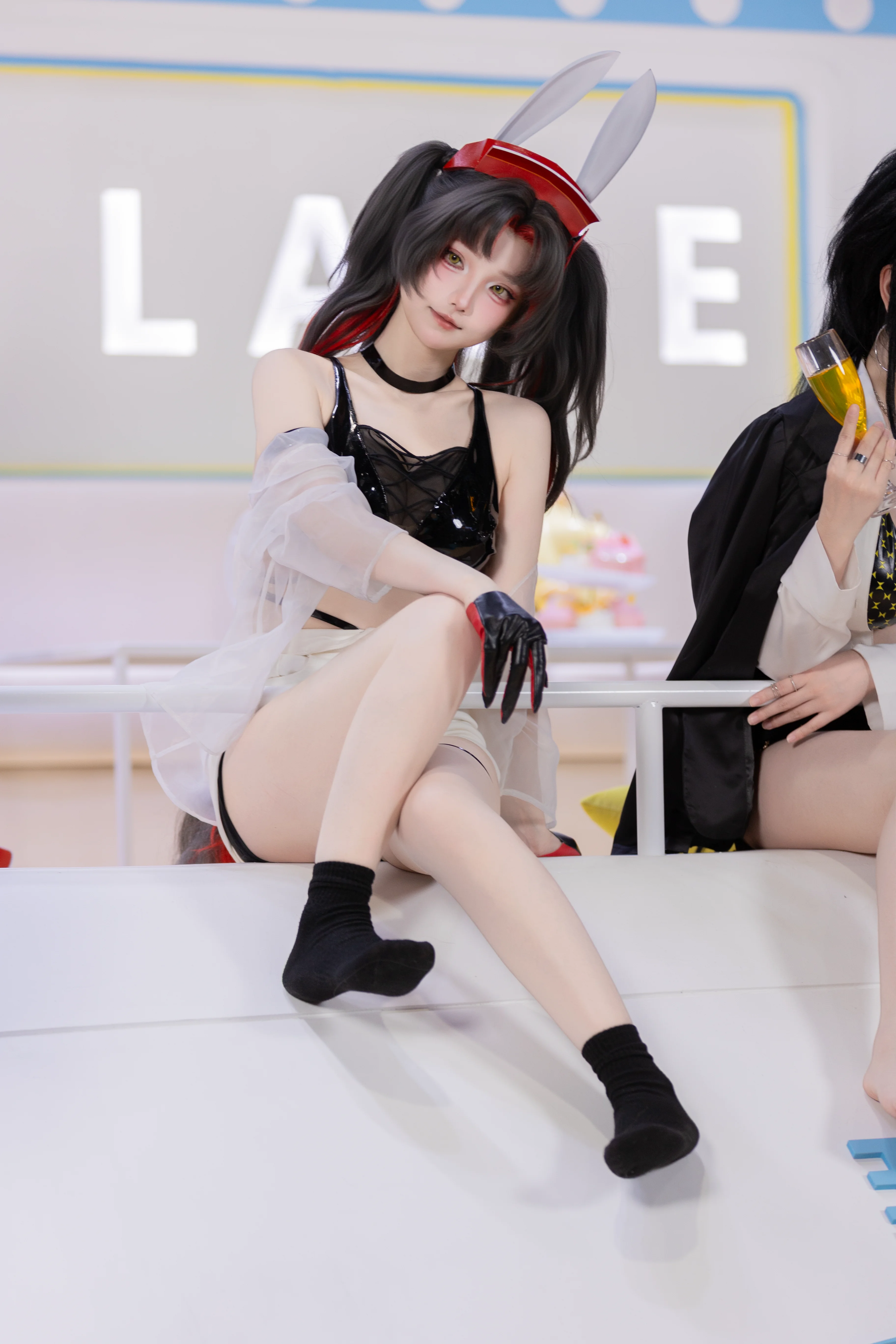 【z52コスプレ】黒赤のうさ耳スタイル、サイバー感のある爽快な日常 - 6 枚目