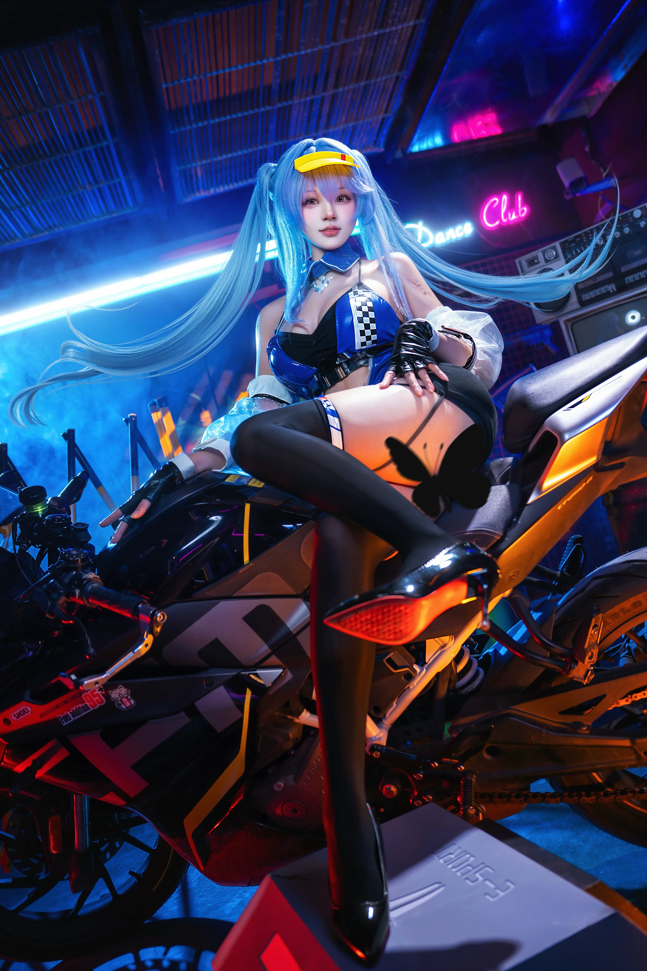 【埃塞克斯cos】碧蓝航线的机车少女，赛博车库出片