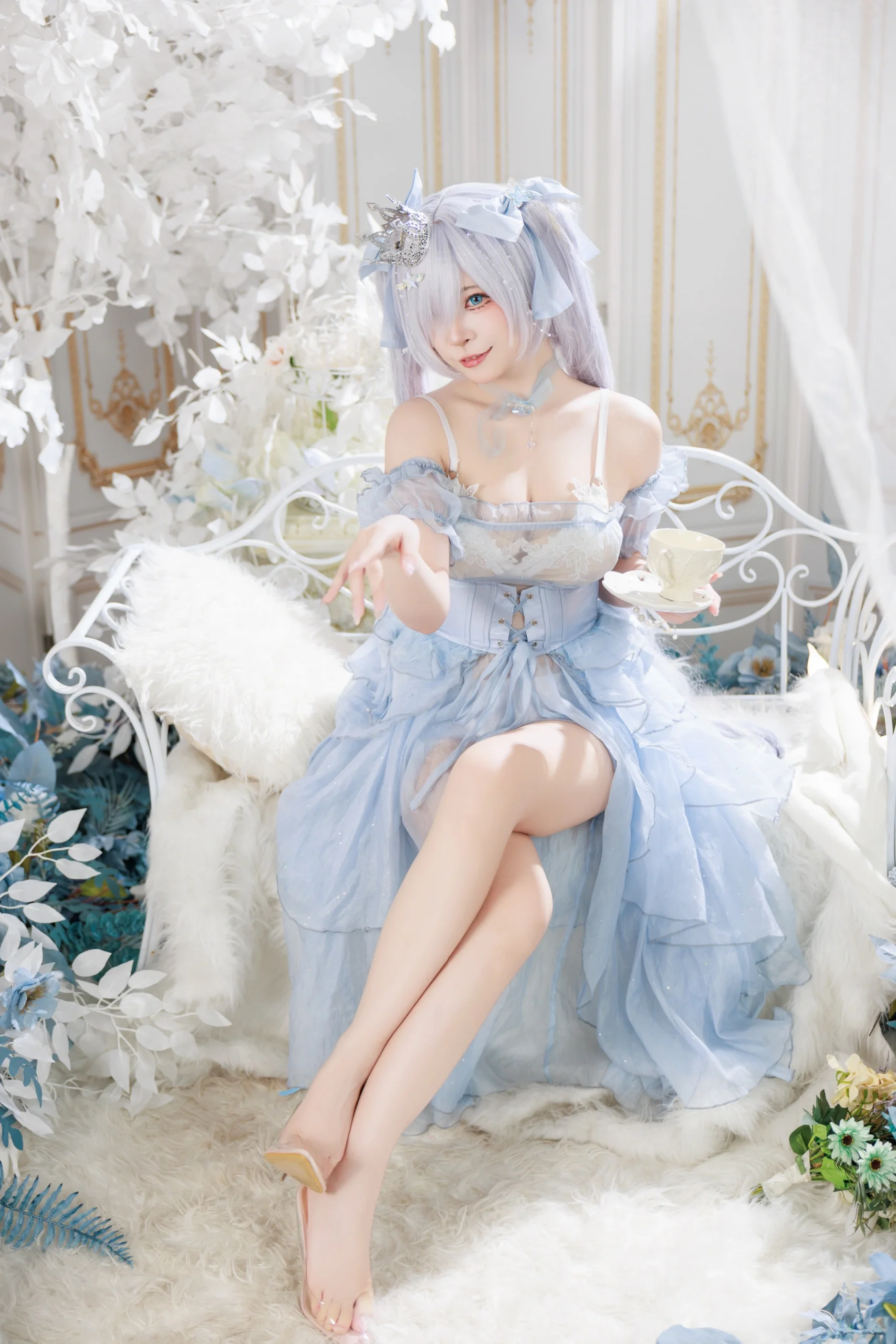 【灰姑娘cos】勝利女神Nikke的冰晶紗裙午茶時光