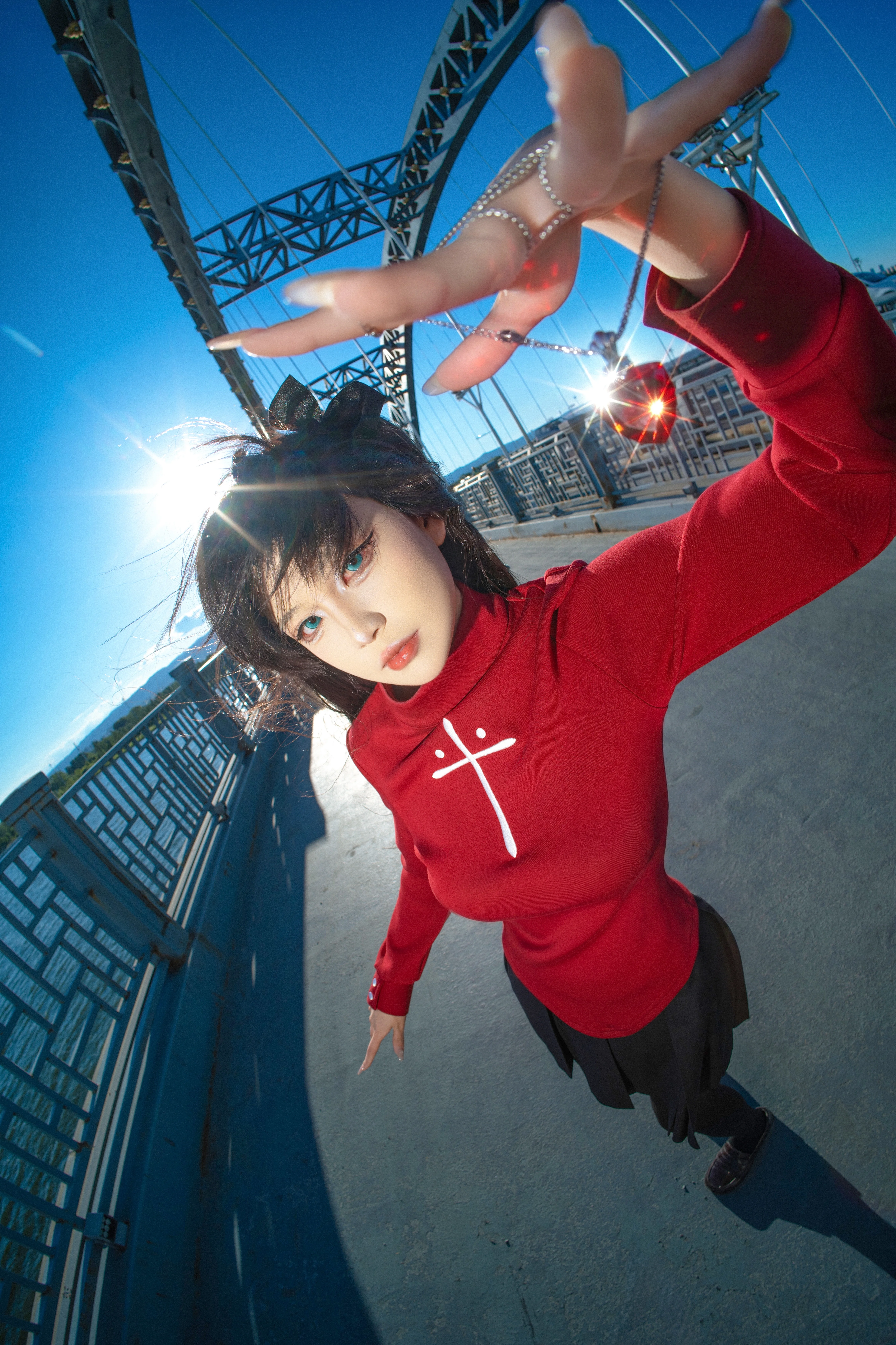 【遠坂凛 コスプレ】Fate/stay nightのルビースプラッシュ、この橋の上の風は私をよく分かっている - 1 枚目