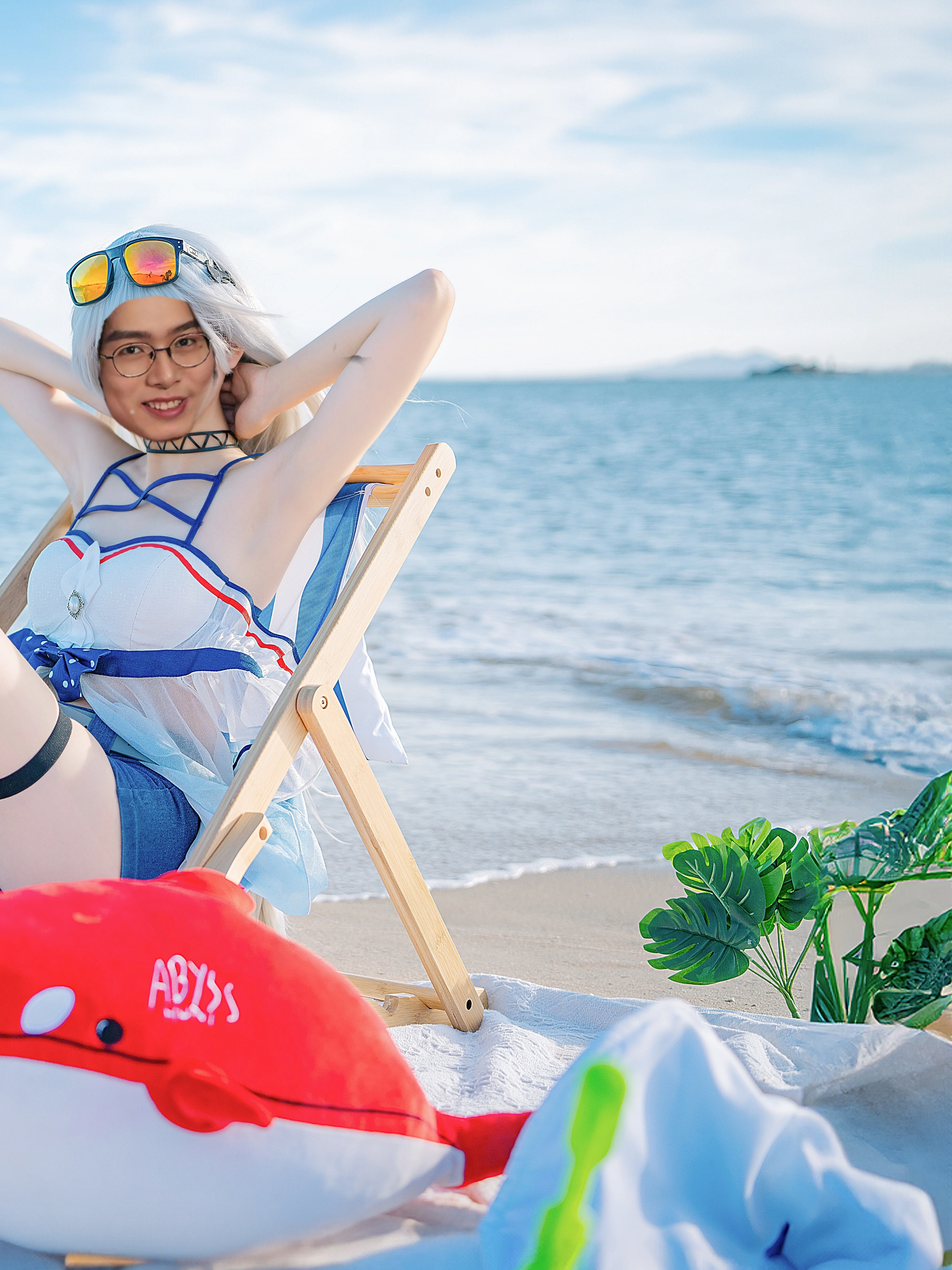 【明日方舟浊心斯卡蒂cos】海边度假的清爽夏日正片 - 第 2 张