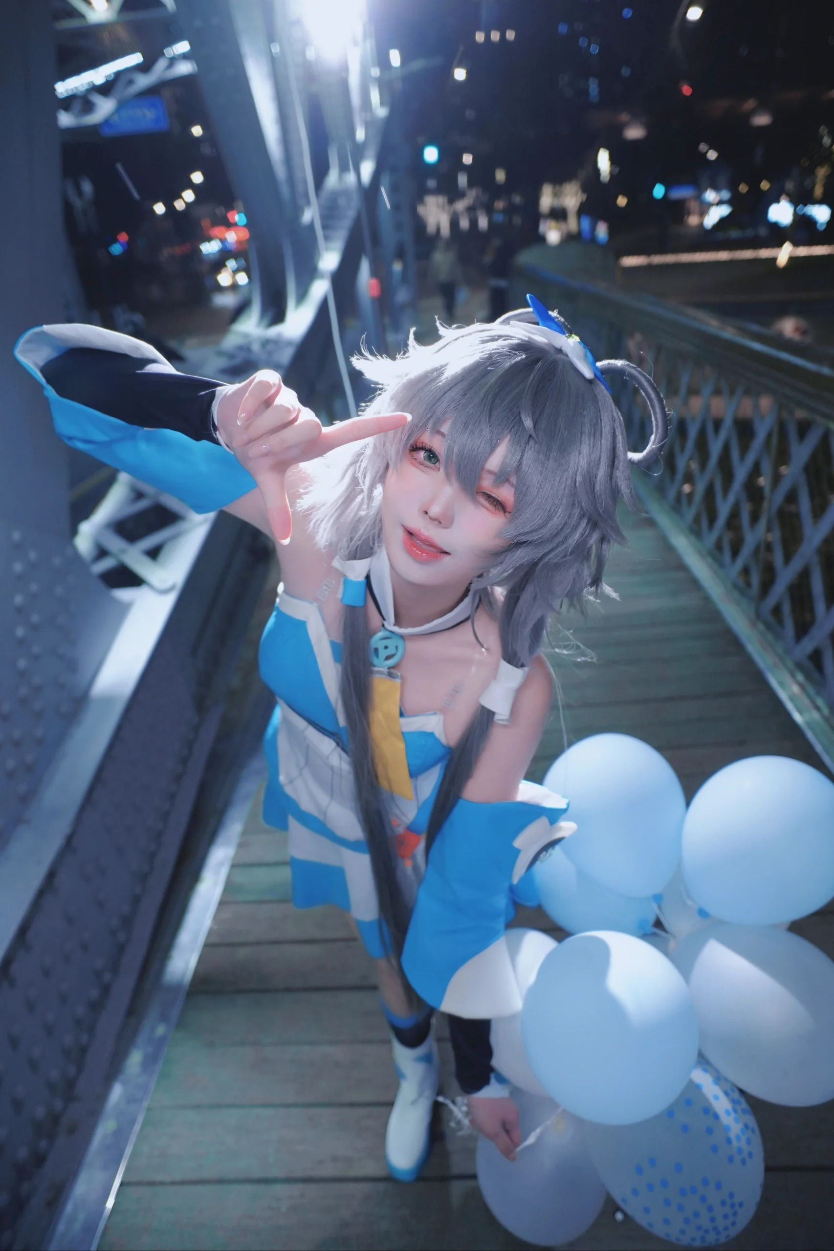 【洛天依cos】V家虚拟歌姬的蓝调光影 - 第 2 张