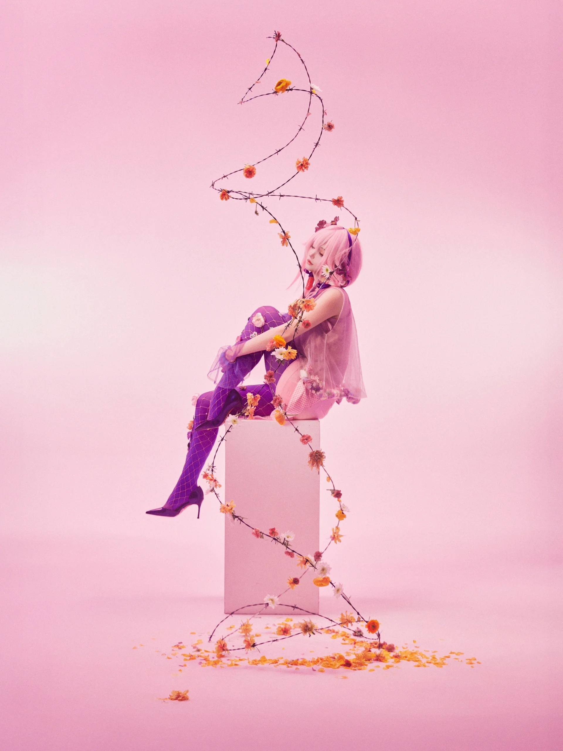 [Yuzuriha Inori cosplay] The Apocalypse and Life of Guilty Crown: Freezing Textured Moments in a Magazine Style - Image 7