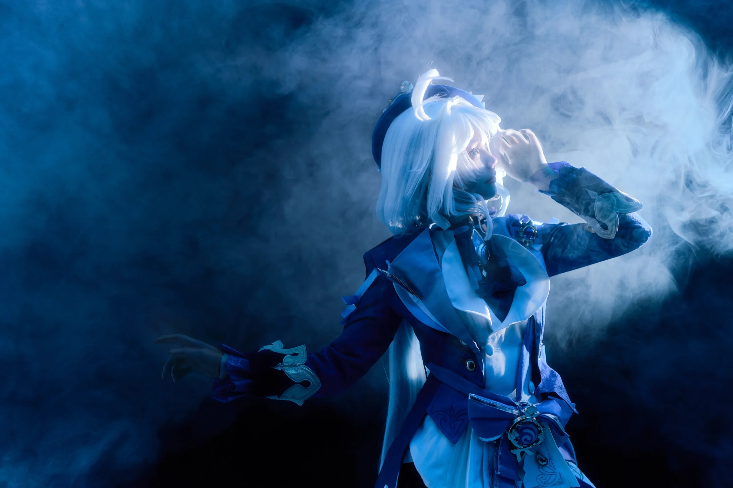【芙宁娜cos】在光影中沉淀，用情感去共鸣 - 第 6 张