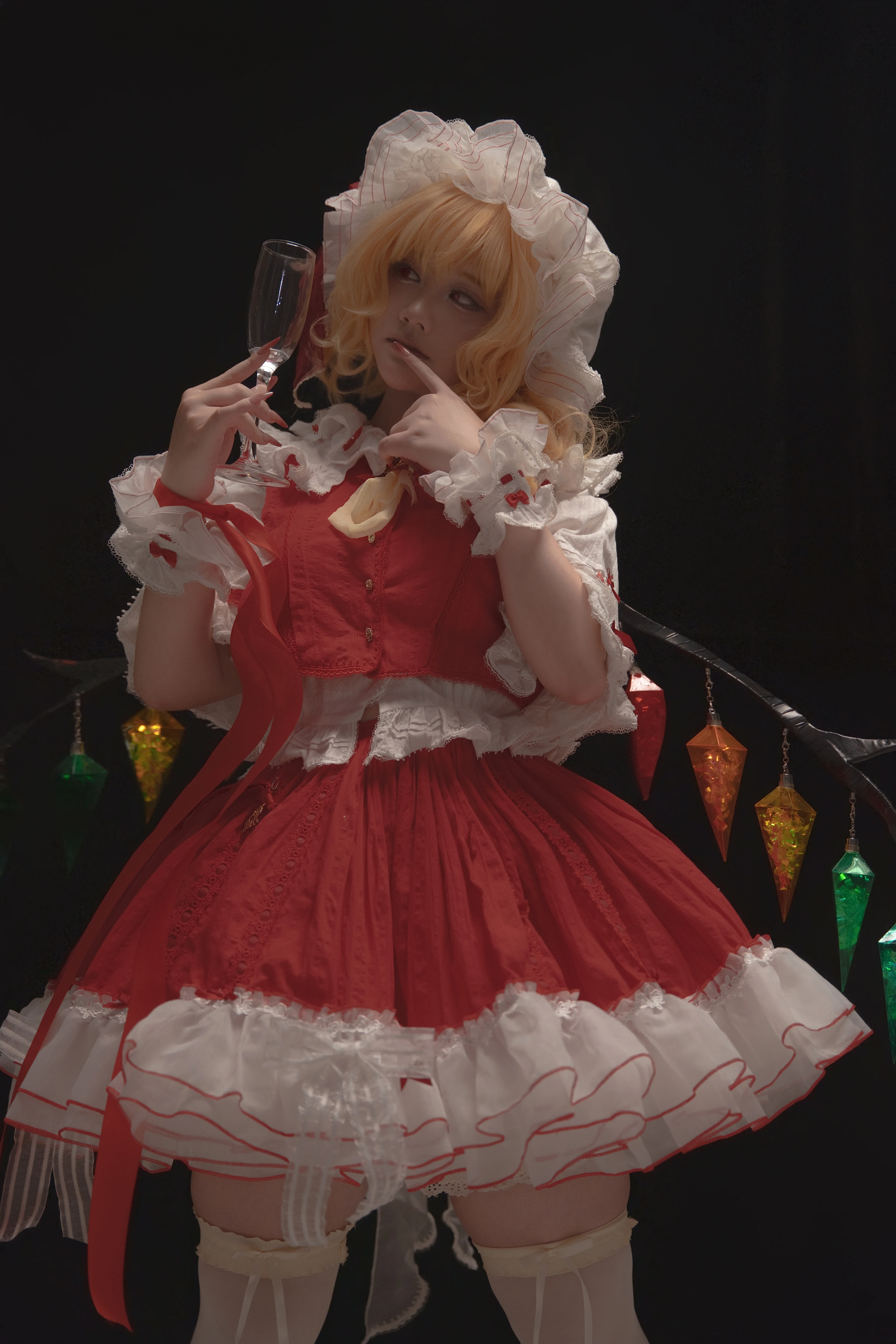 【芙兰朵露斯卡雷特cos】红魔馆的妹妹，今夜不醉不归 - 第 1 张