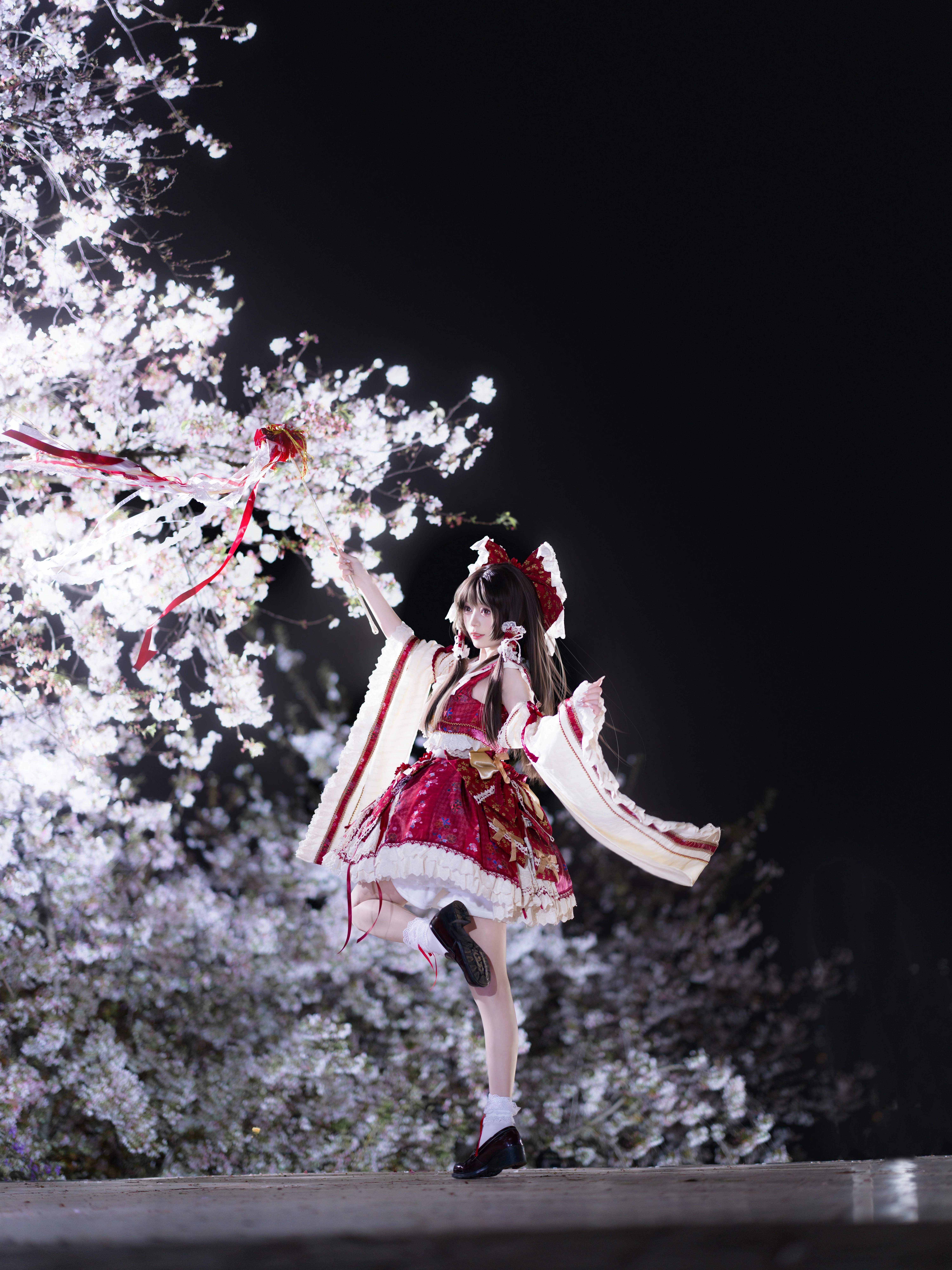 【博丽灵梦cos】东方project夜樱之景 - 第 5 张