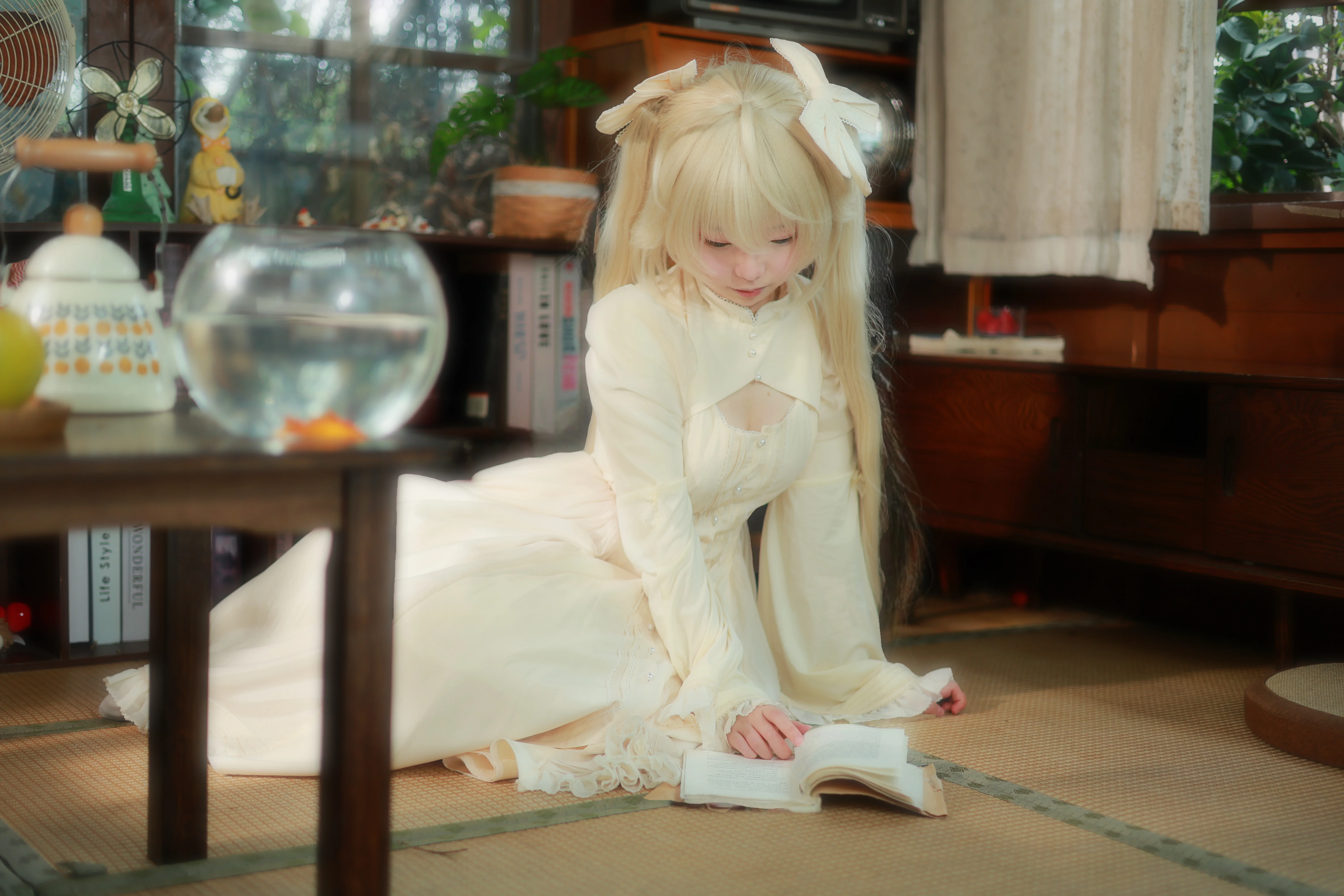 【春日野穹cos】雨天里的湿润静谧，与玩偶的午后时光 - 第 5 张