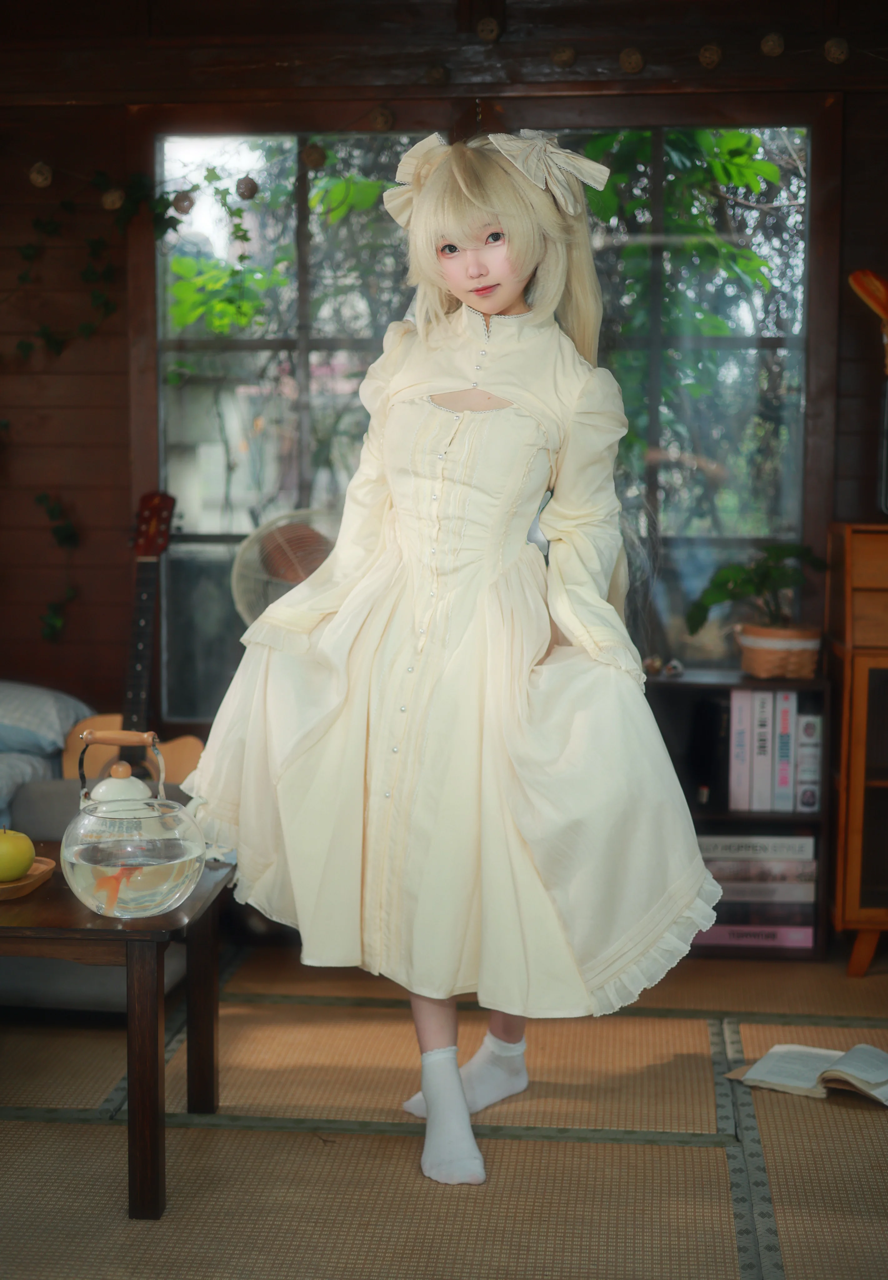 【春日野穹cos】雨天里的湿润静谧，与玩偶的午后时光 - 第 6 张