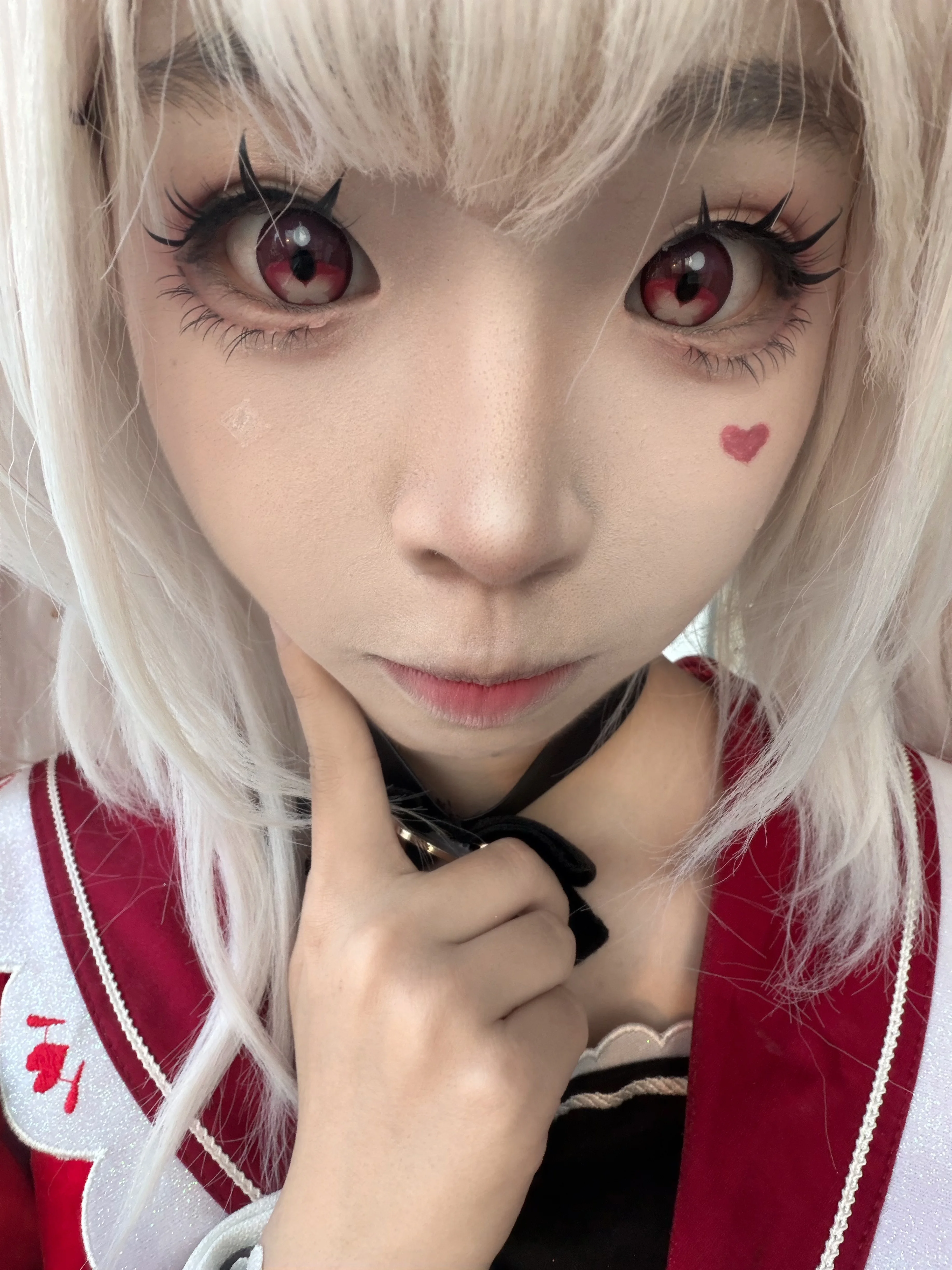 【火花cos】崩壞星穹鐵道里的少女感，紅心印記與銀白髮絲 - 第 3 張