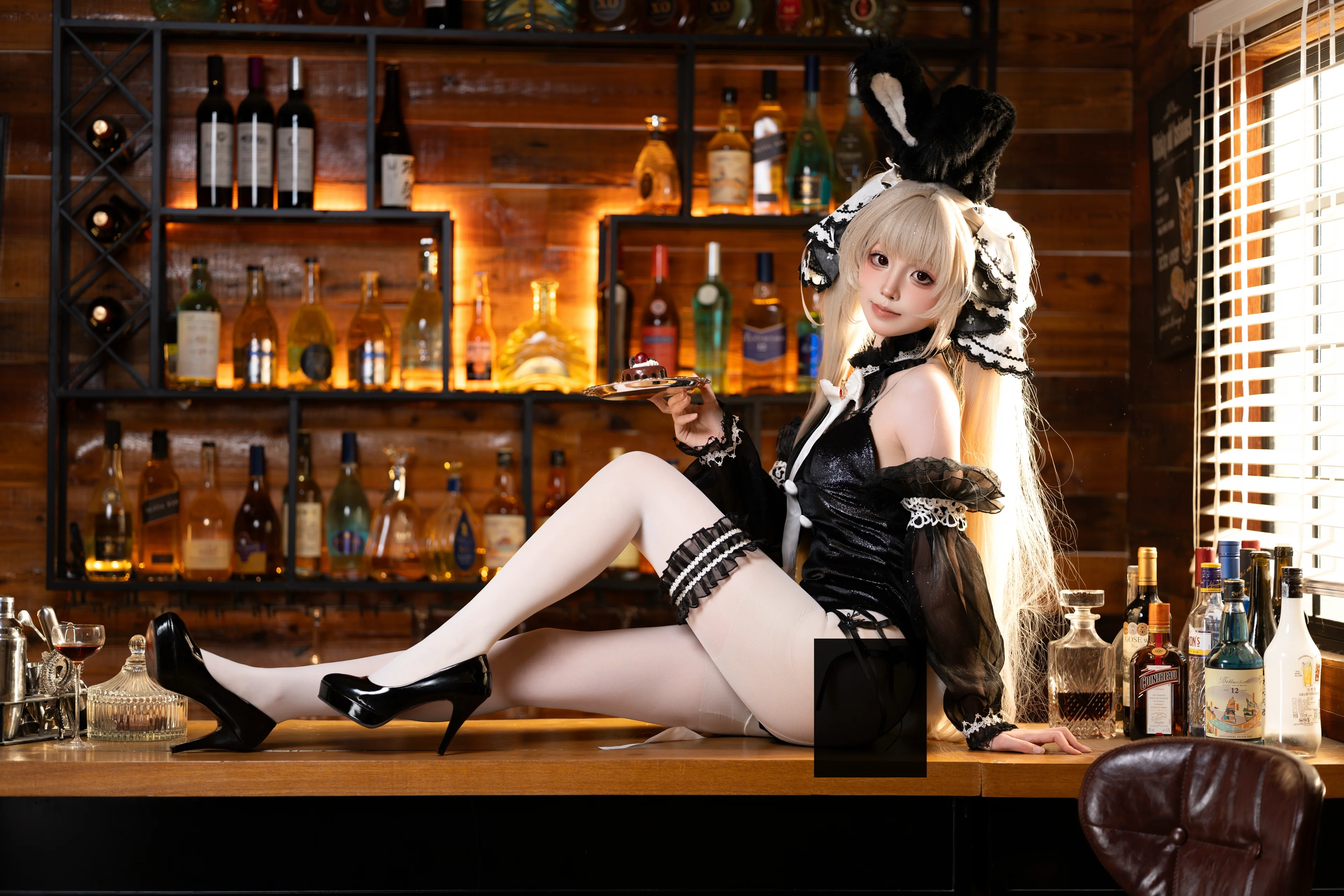 【可畏cos】碧蓝航线里的兔女郎酒吧时光 - 第 8 张