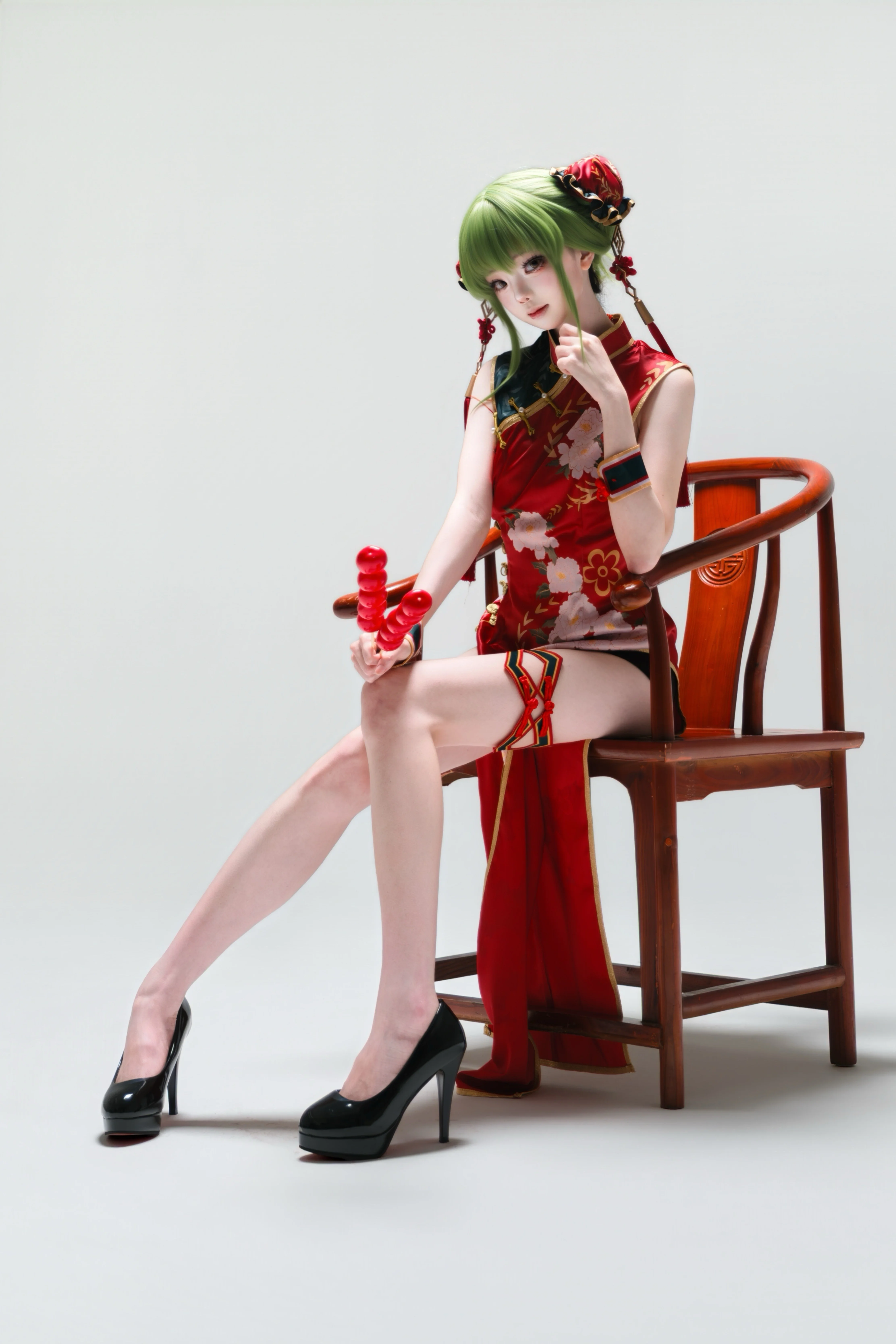 【C.C.cos】反叛的鲁路修中的红黑旗袍，糖葫芦是标配 - 第 1 张