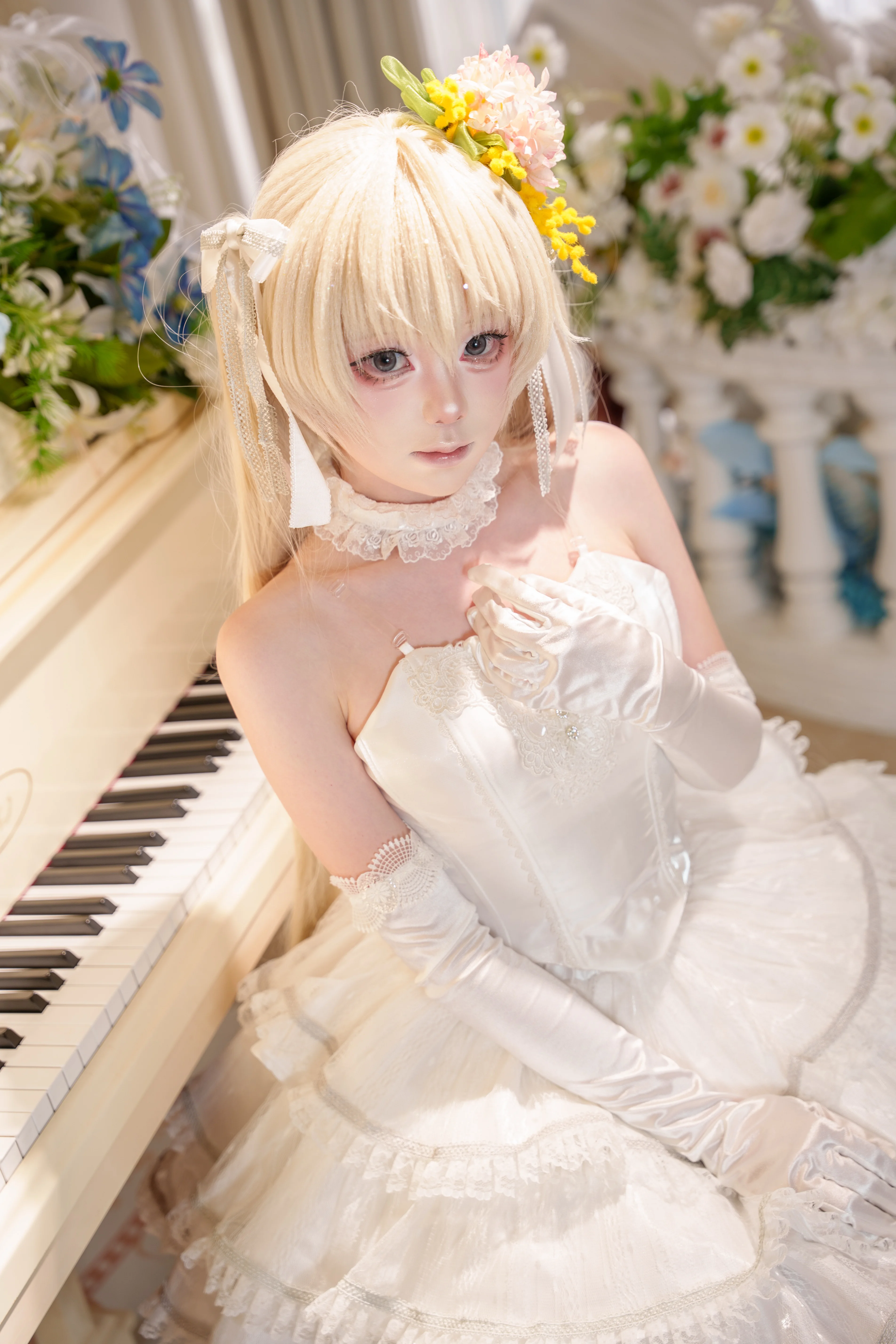[Kasugano Sora cosplay] Pure White Bride and a Quiet Afternoon by the Piano - Image 1