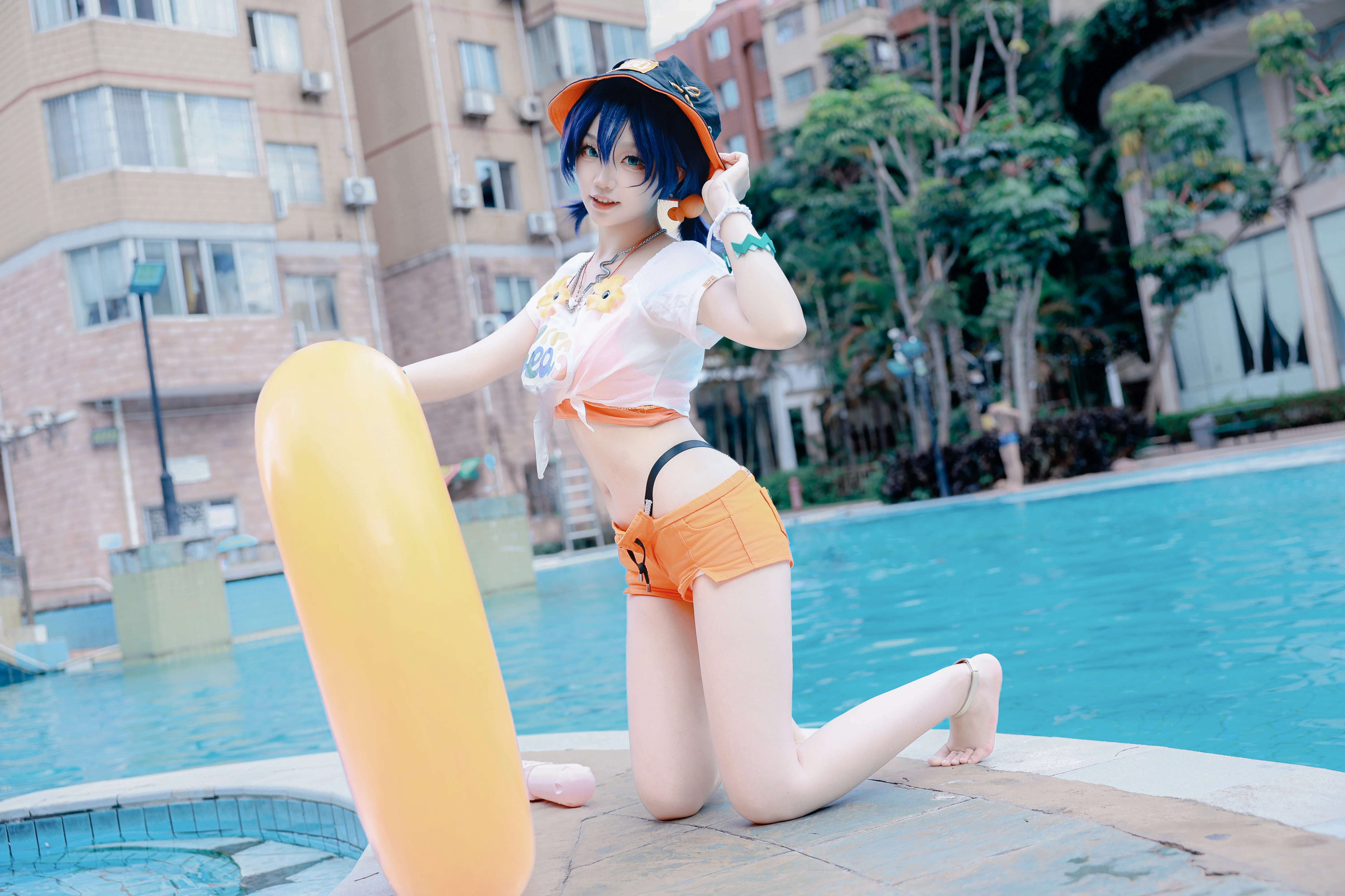 【绝区零铃cos】泳装玲妹的清凉夏日 - 第 3 张