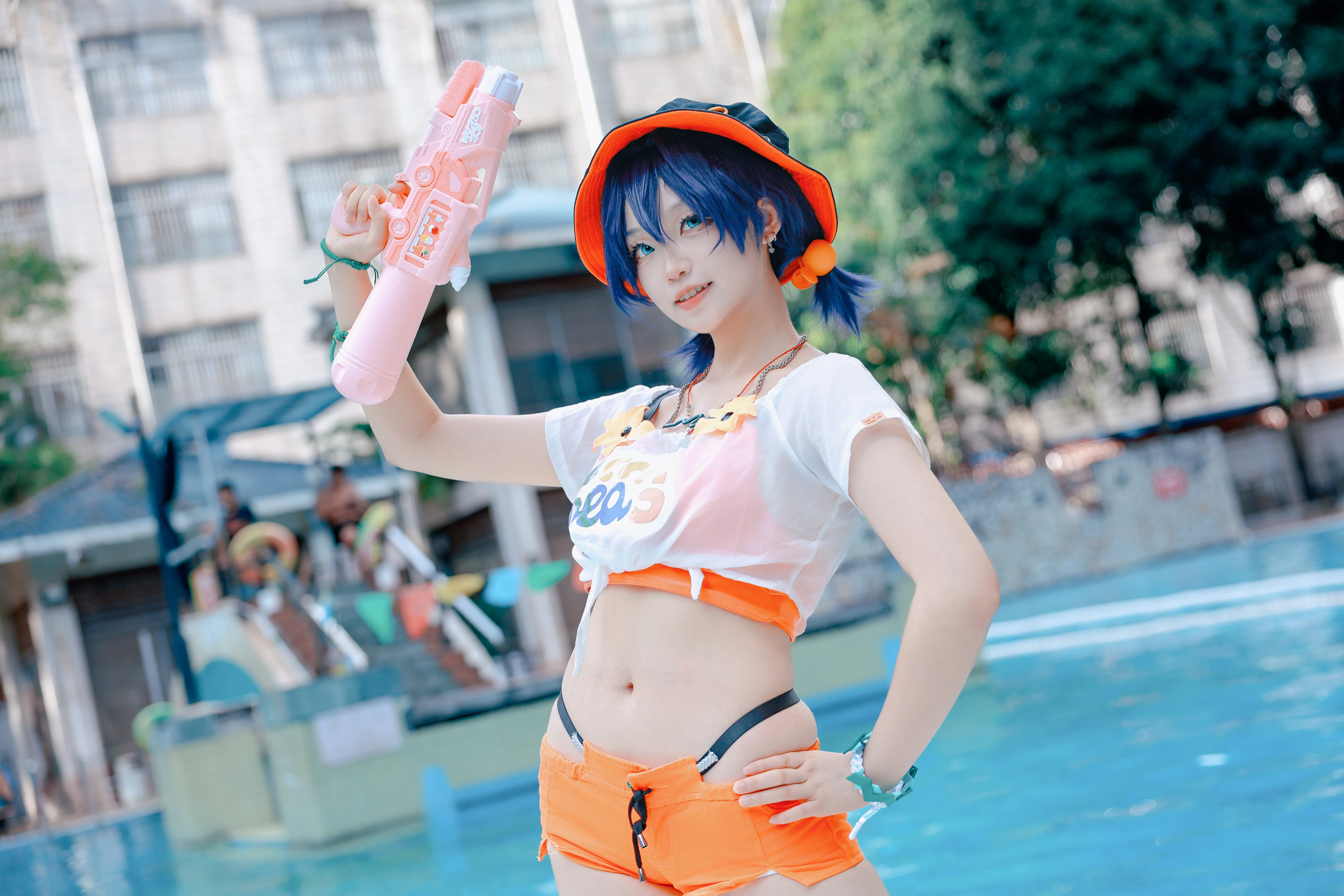 【绝区零铃cos】泳装玲妹的清凉夏日