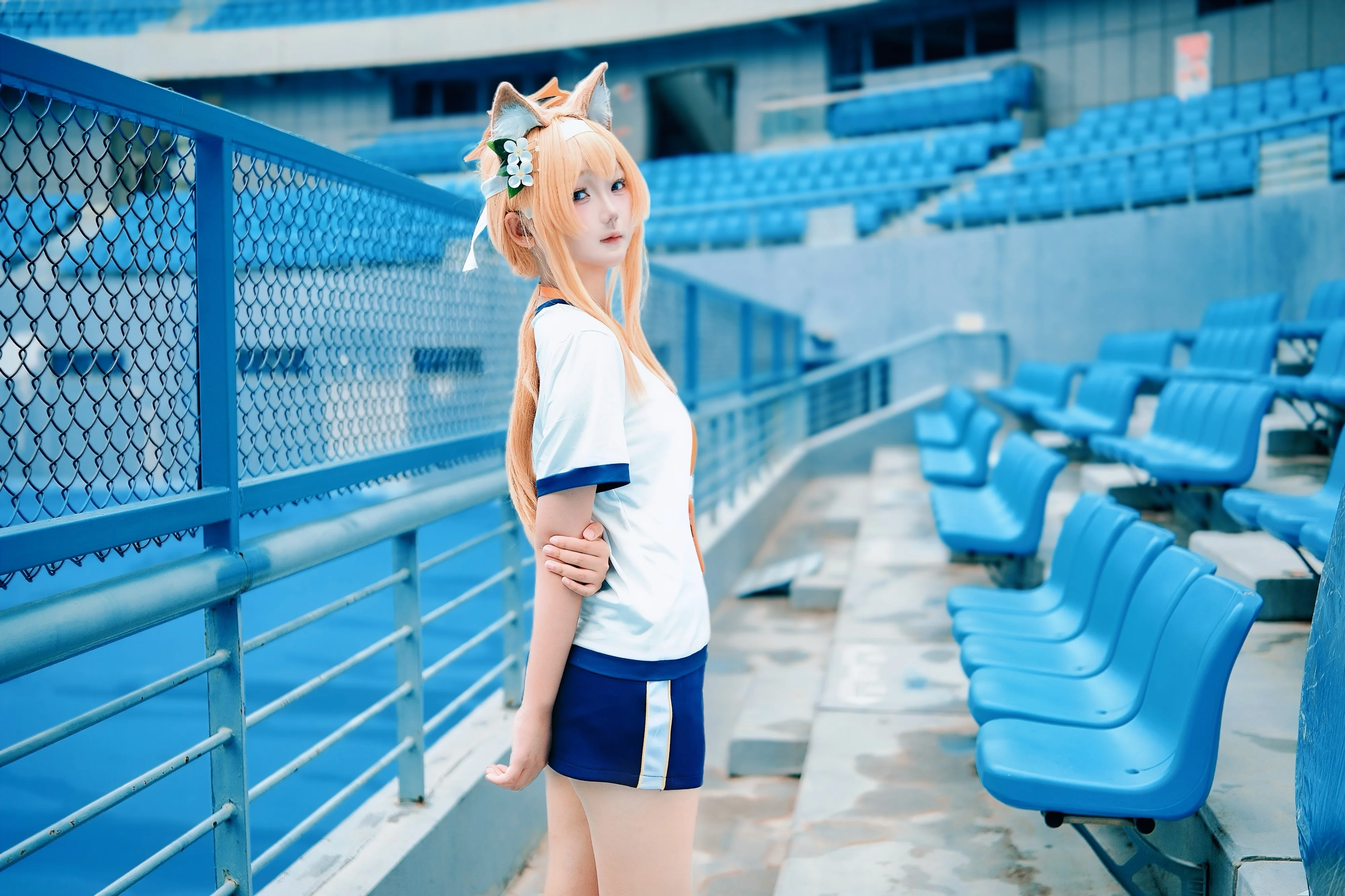 [Iochi Mari cosplay] A Little Orange Cat in the Stadium, Remember to Hydrate! - Image 4