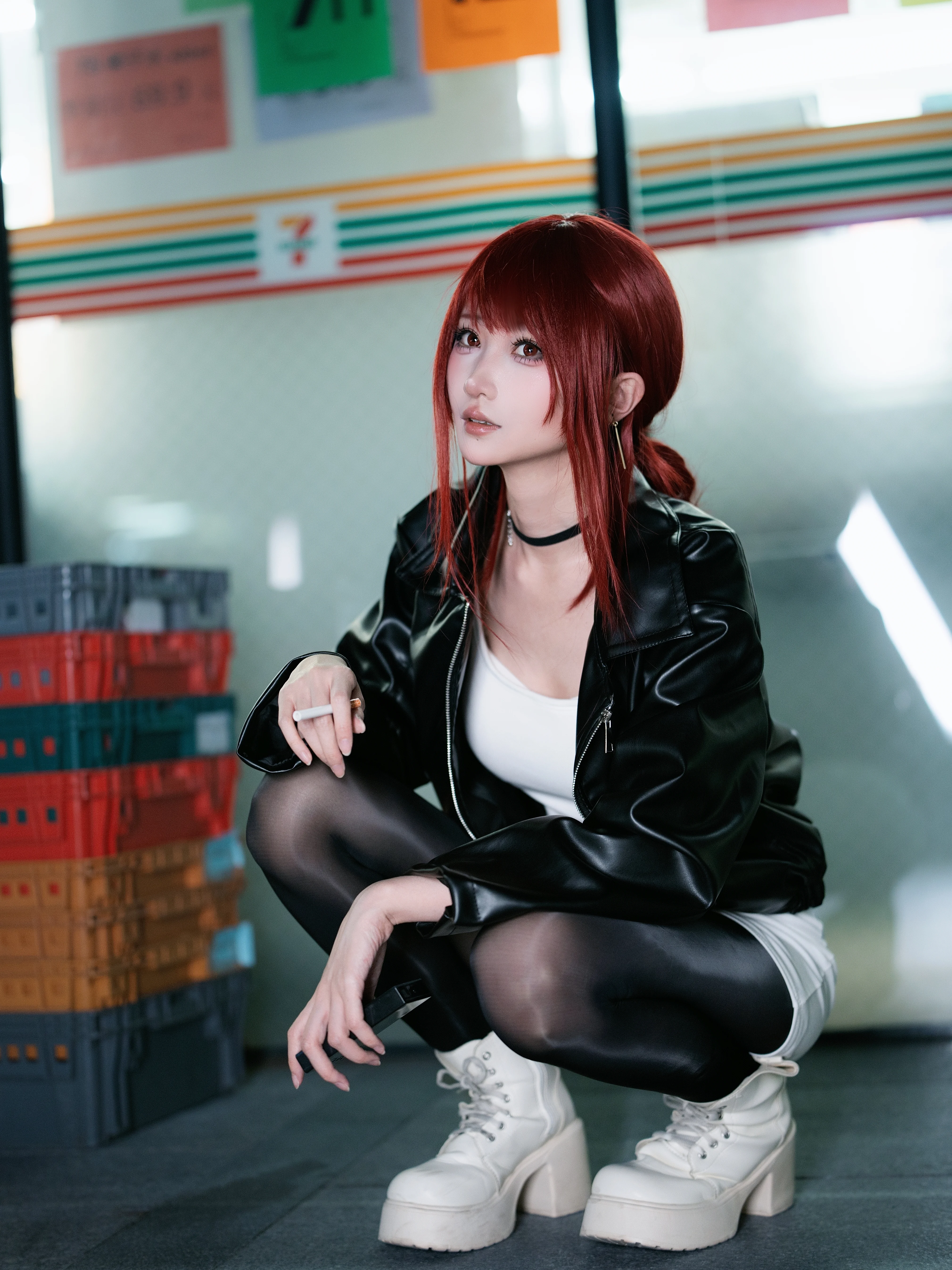 [Miss Yamada cosplay] A Moment at the Back Door of the Convenience Store
