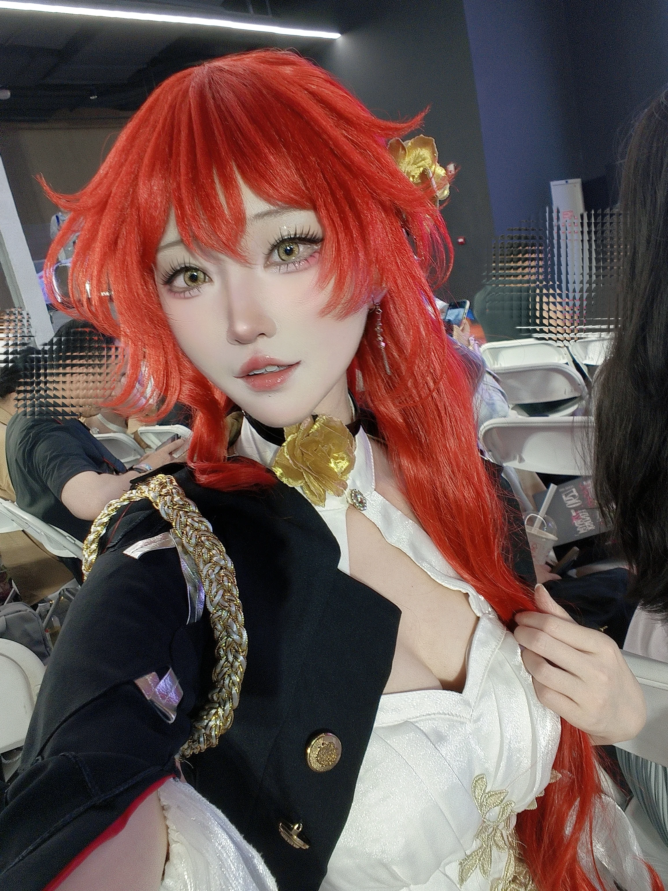 【姬子cos】崩坏星穹铁道，北京同人展的红发指挥官 - 第 1 张