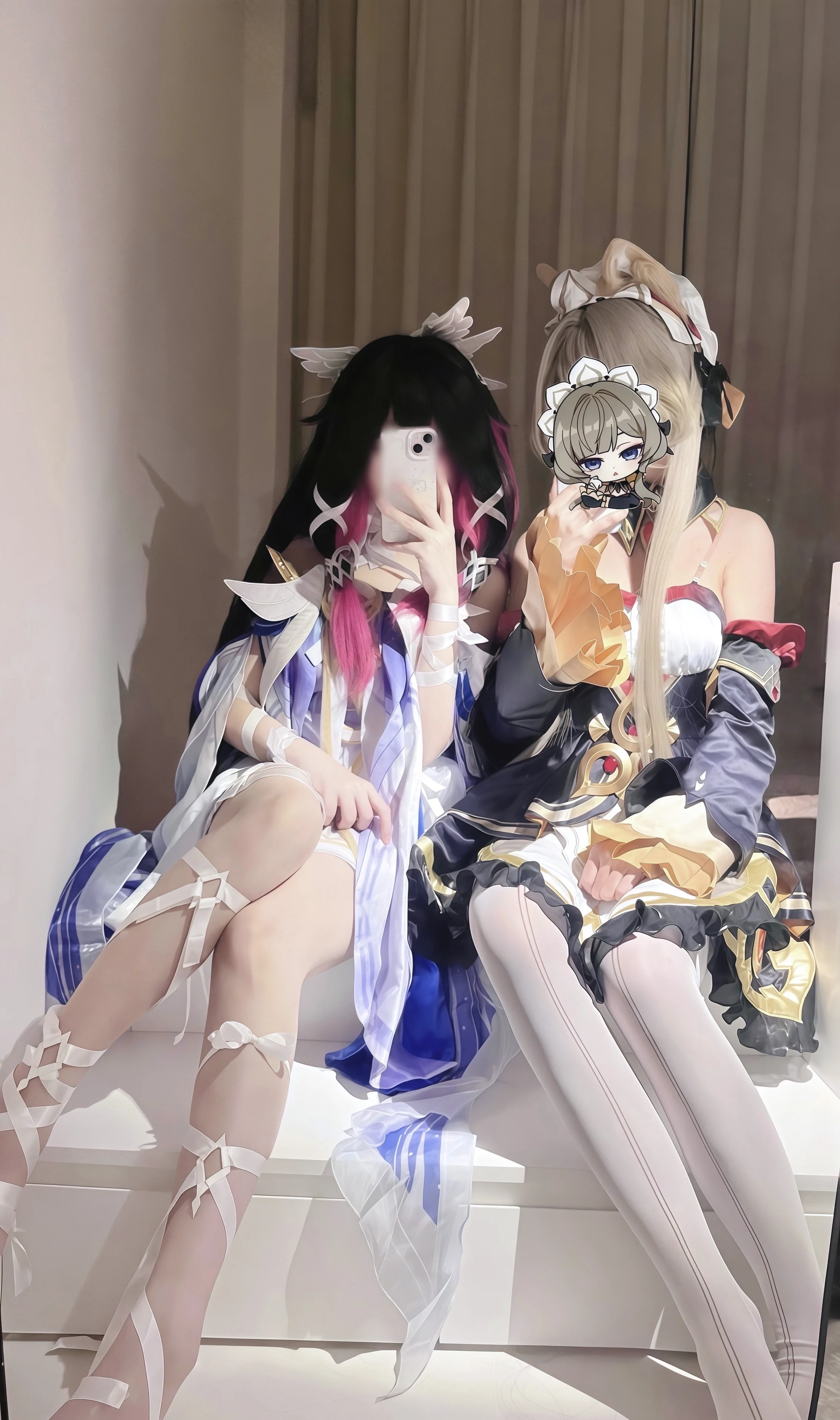 【哥倫比婭cos】和桑多涅的貼貼日常，原神少女的幕後合照