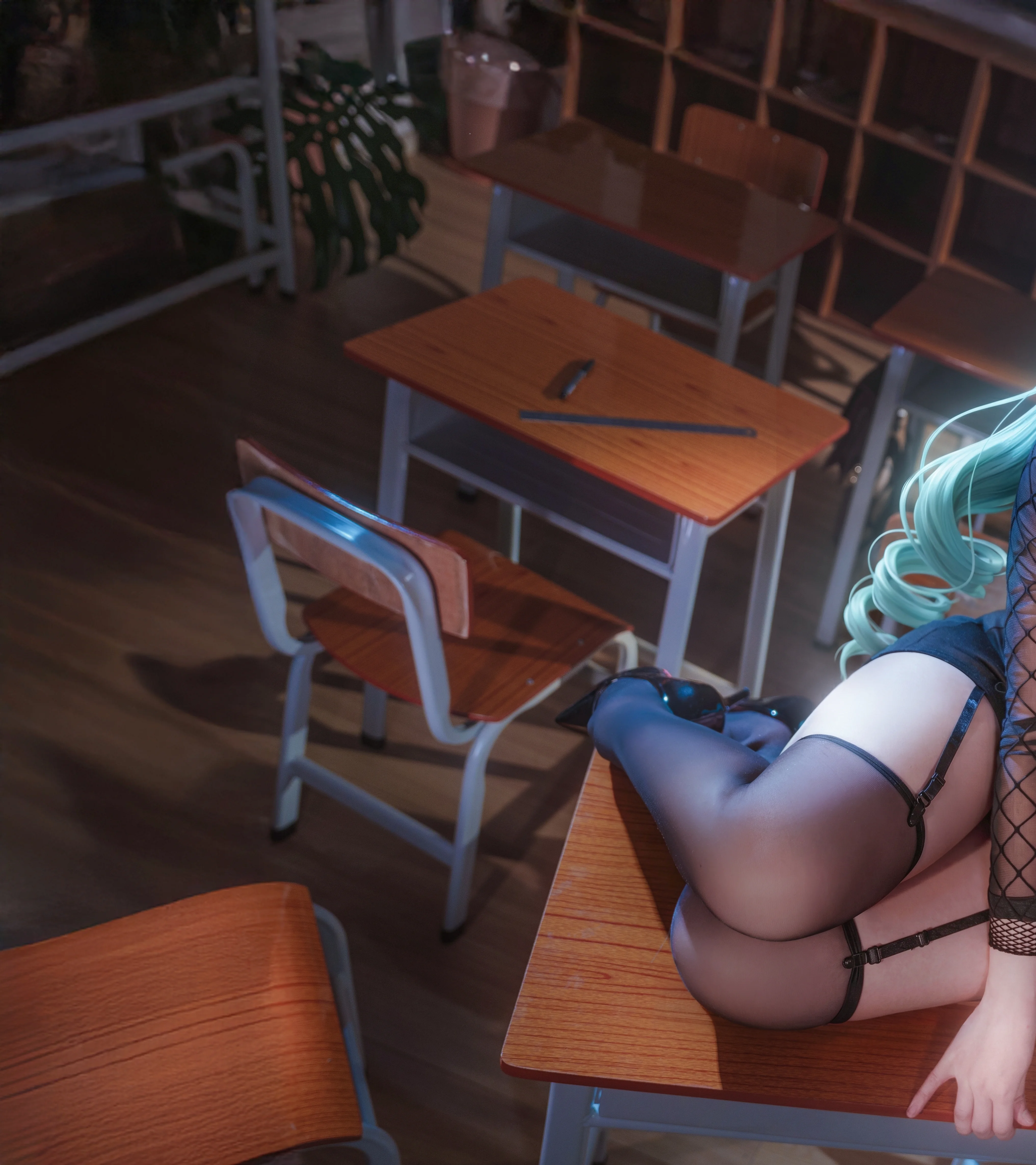 【普麗瓦蒂cos】nikke教室裡的精英氣場 - 第 1 張