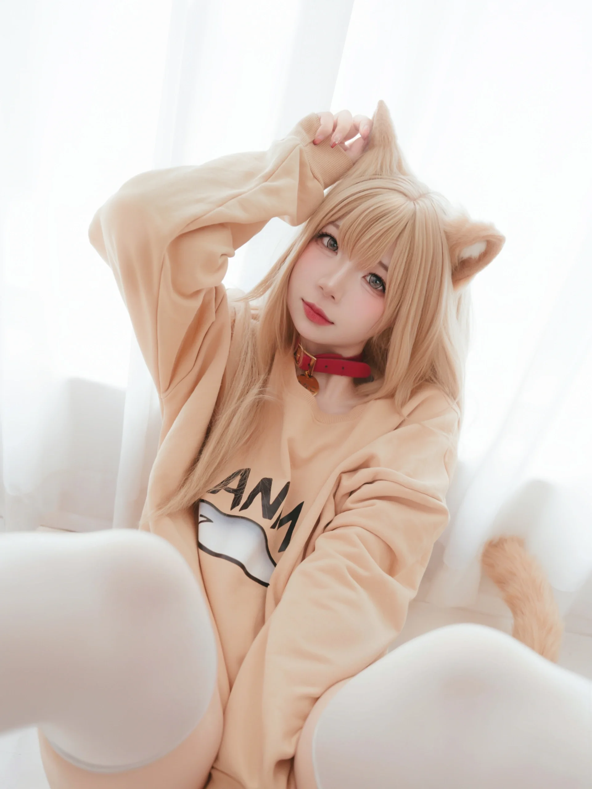 [Creamy Yellow Hoodie Outfit with Animal Ears, The Relaxed Style of a Cat's Daily Life]