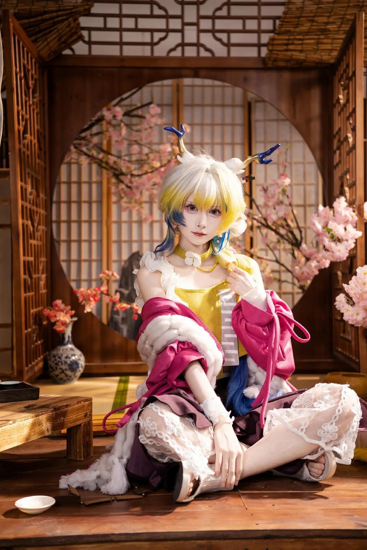 【黍cos】在樱花盛开的古宅里捕捉灵动瞬间 - 推荐阅读封面