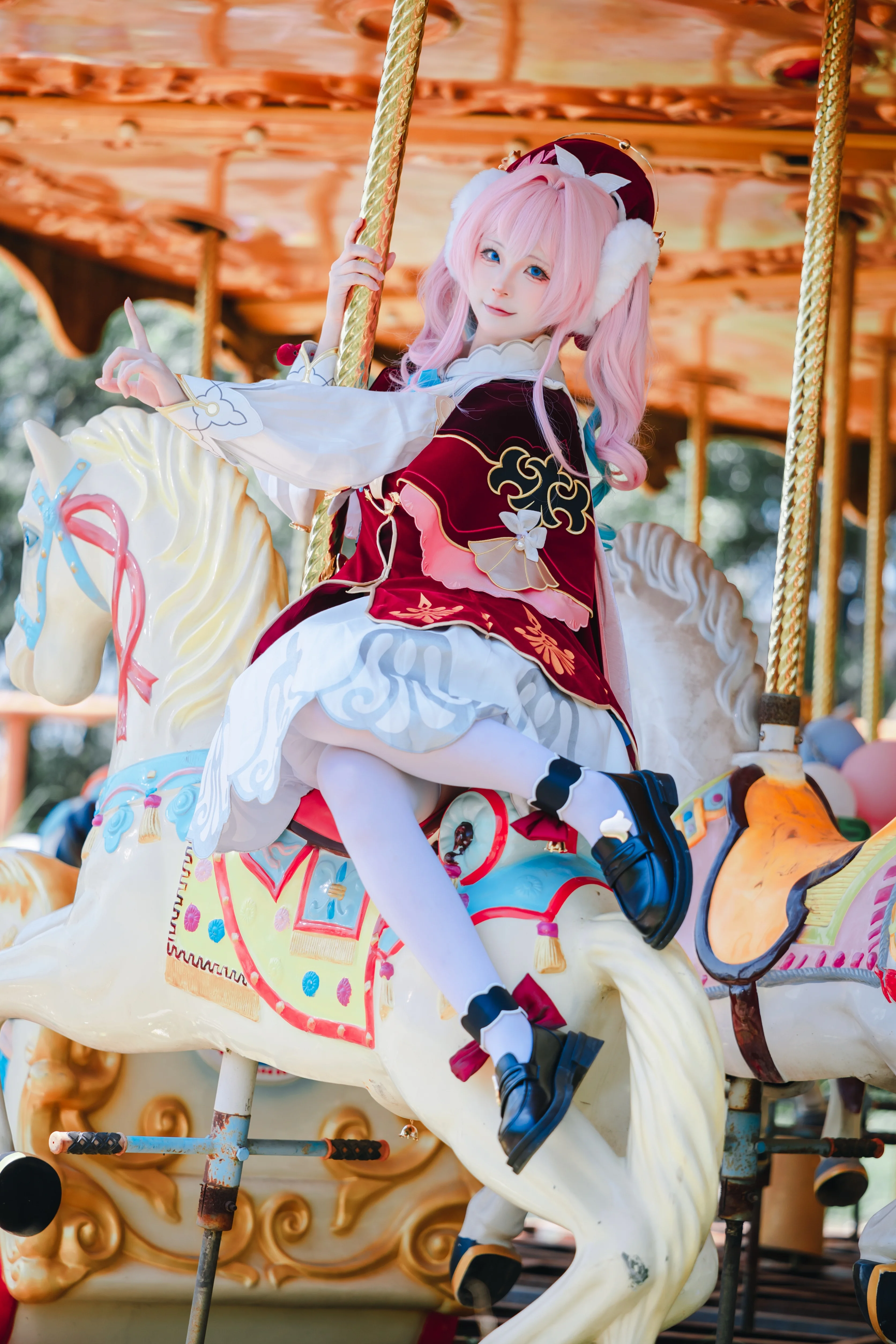 【风堇cos】崩坏星穹铁道 旋转木马上的午后时光 - 第 1 张